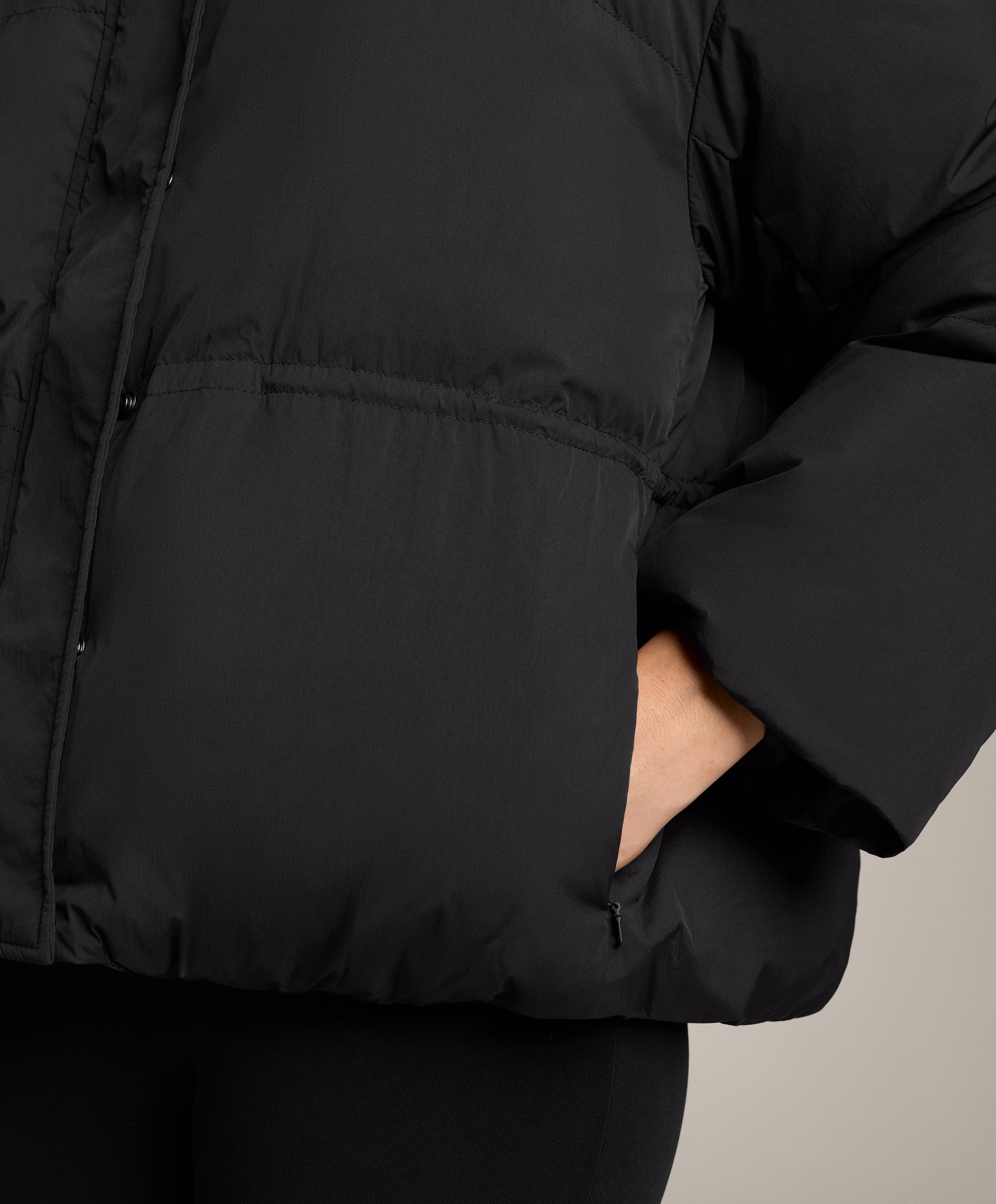 Short 100% down padded jacket — BLACK