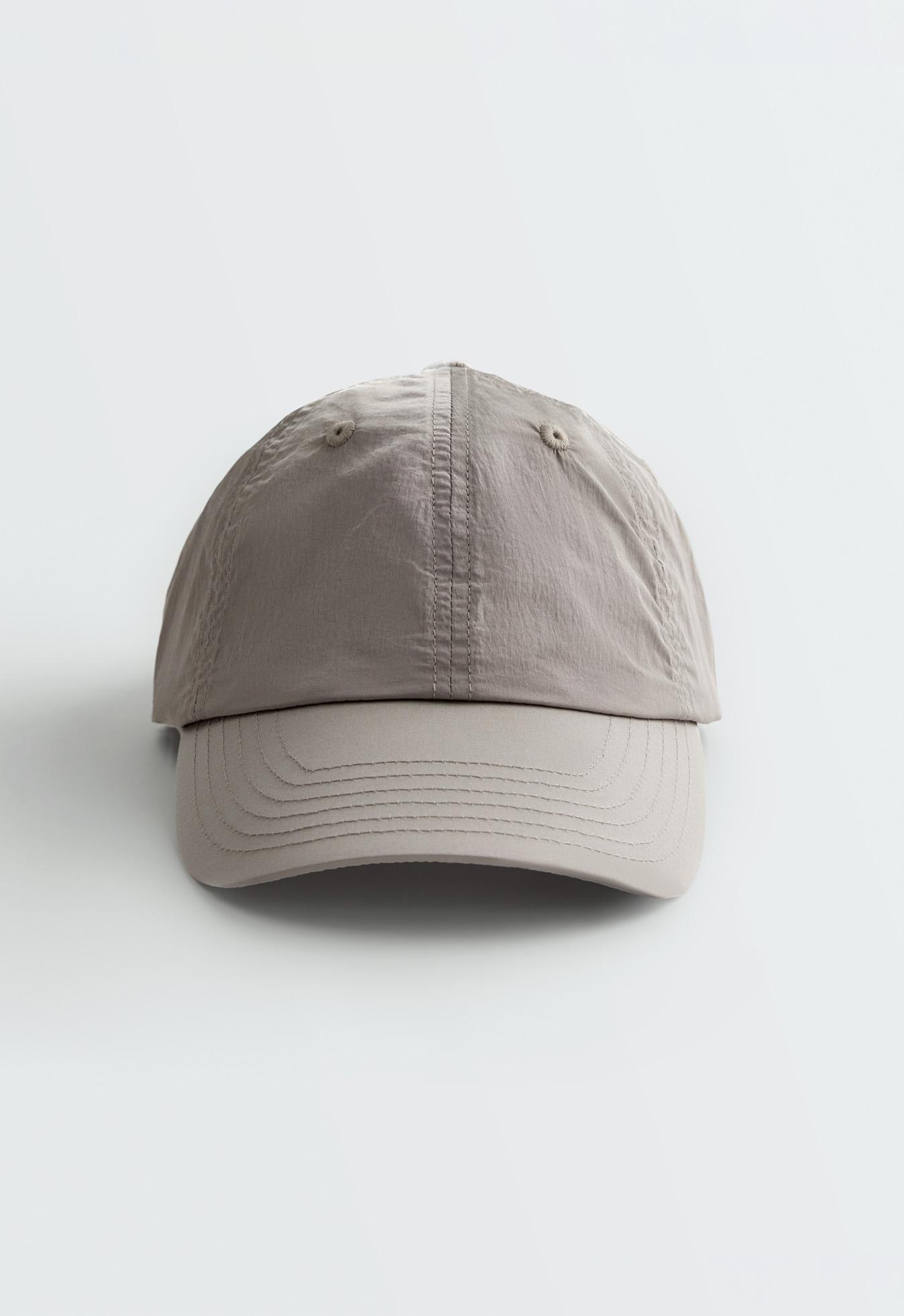 Lightweight sports cap — MINK