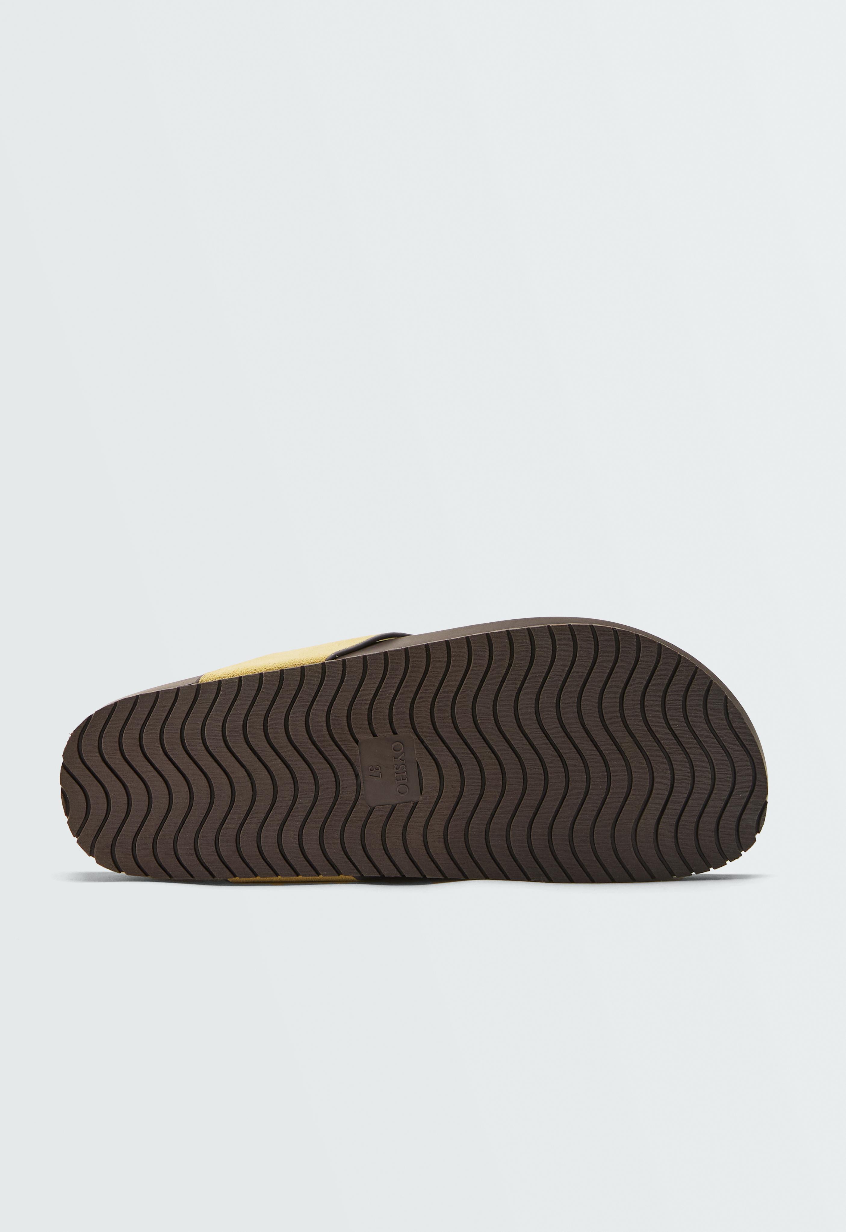 Leather sandals — YELLOW