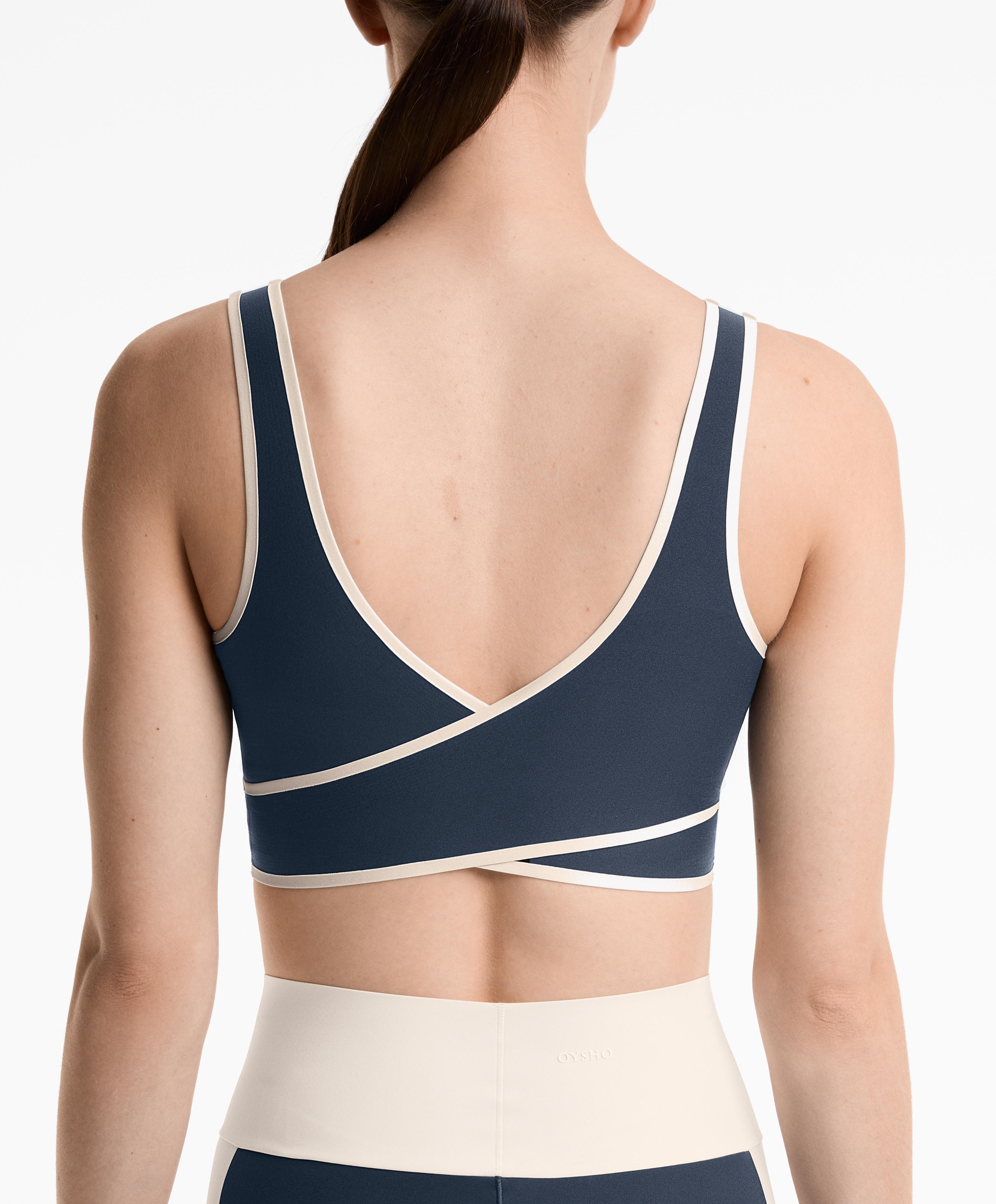Perfect-Adapt medium-support crossover sports bra