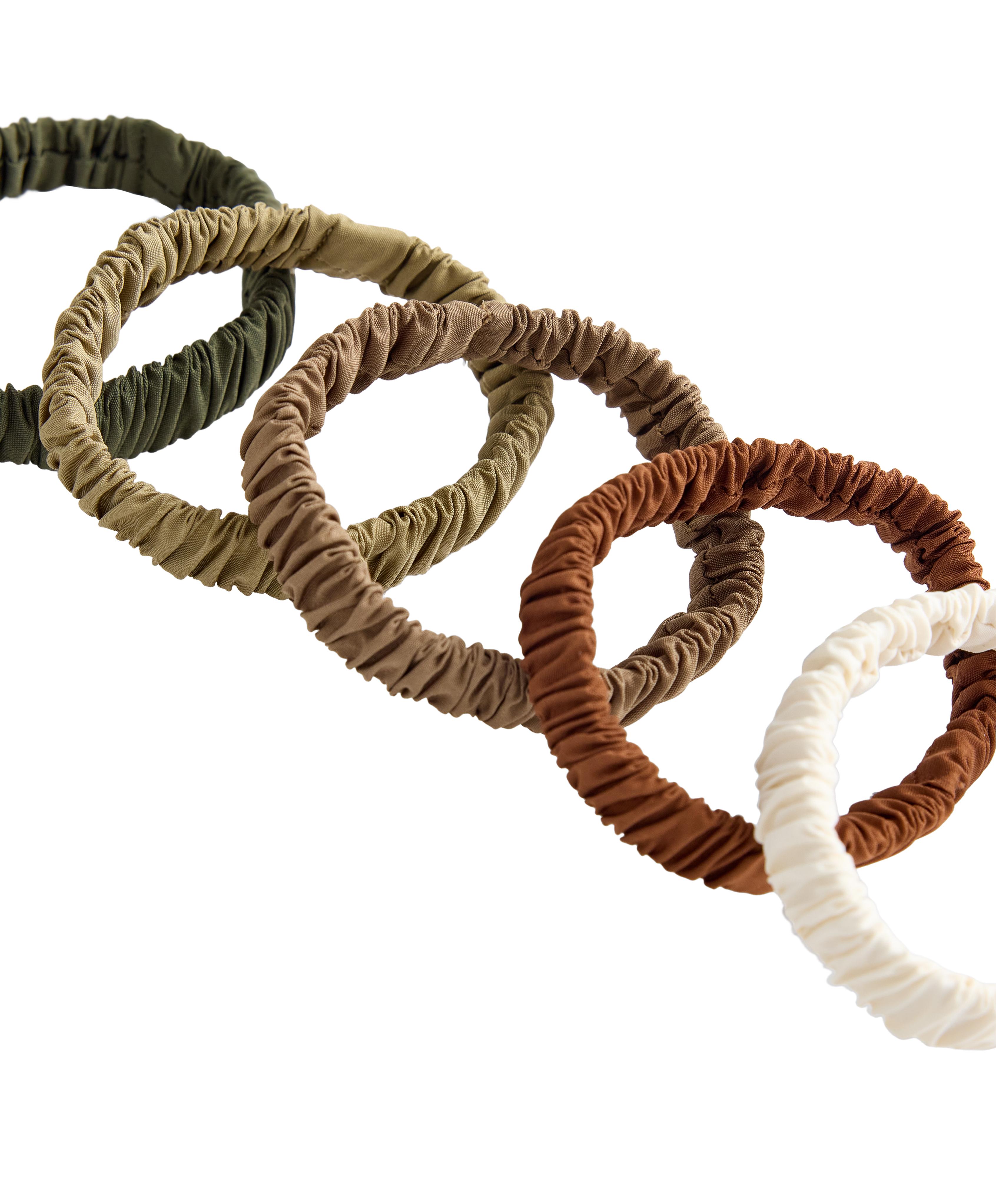 5 twist effect scrunchies — BURNT ORANGE