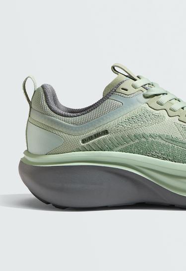 Trainers running OY/ER 835 V2 — GREEN 7