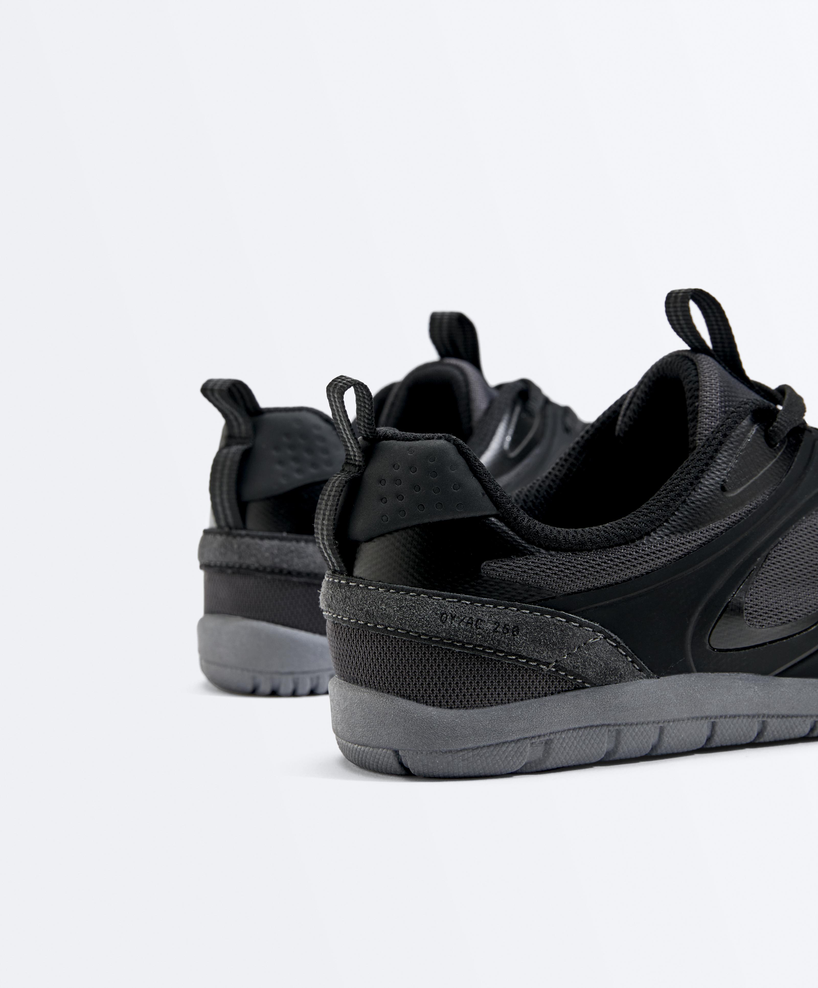 Multi-activity barefoot trainers — BLACK