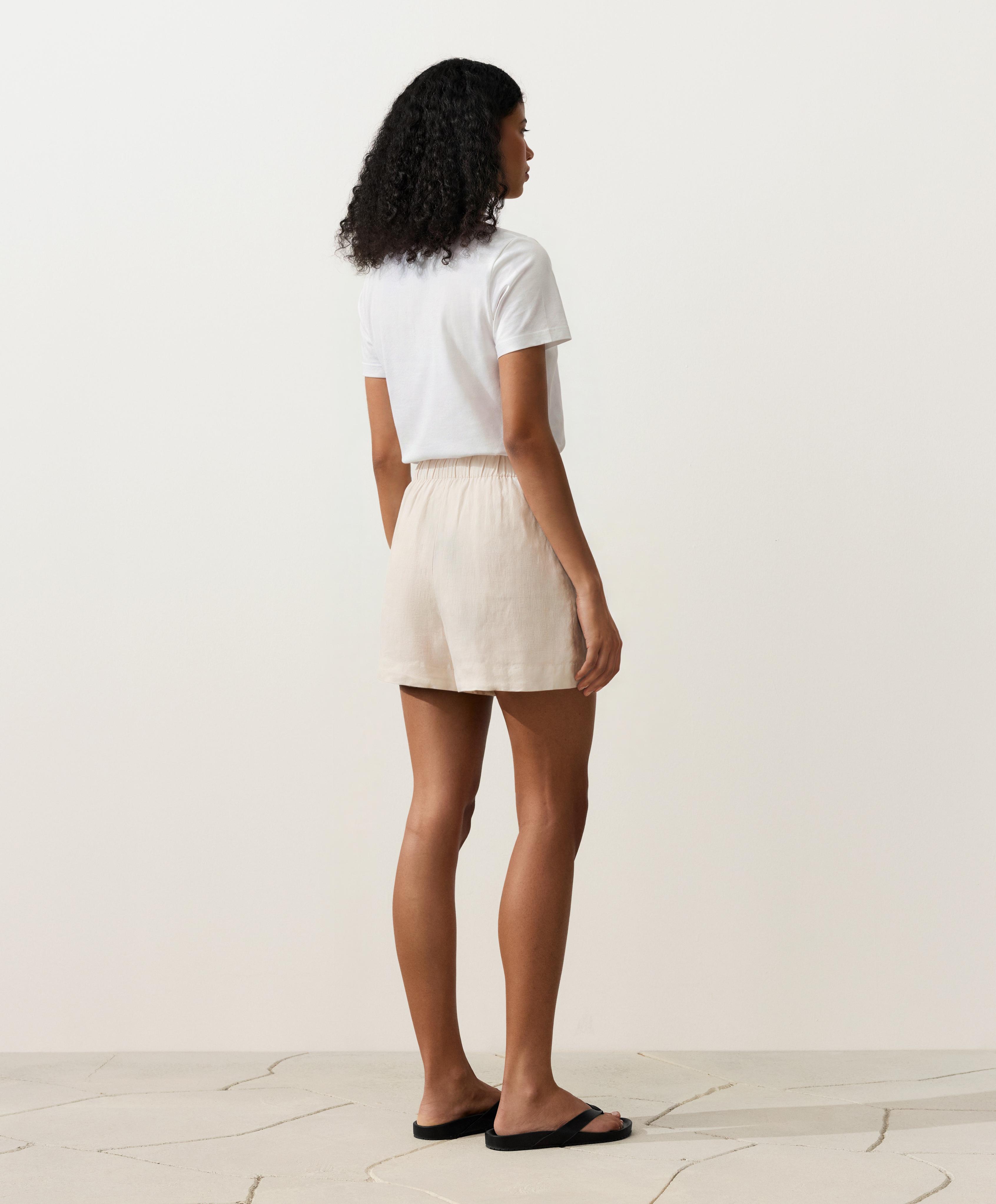 100% linen mid-rise shorts — SAND MELANGE