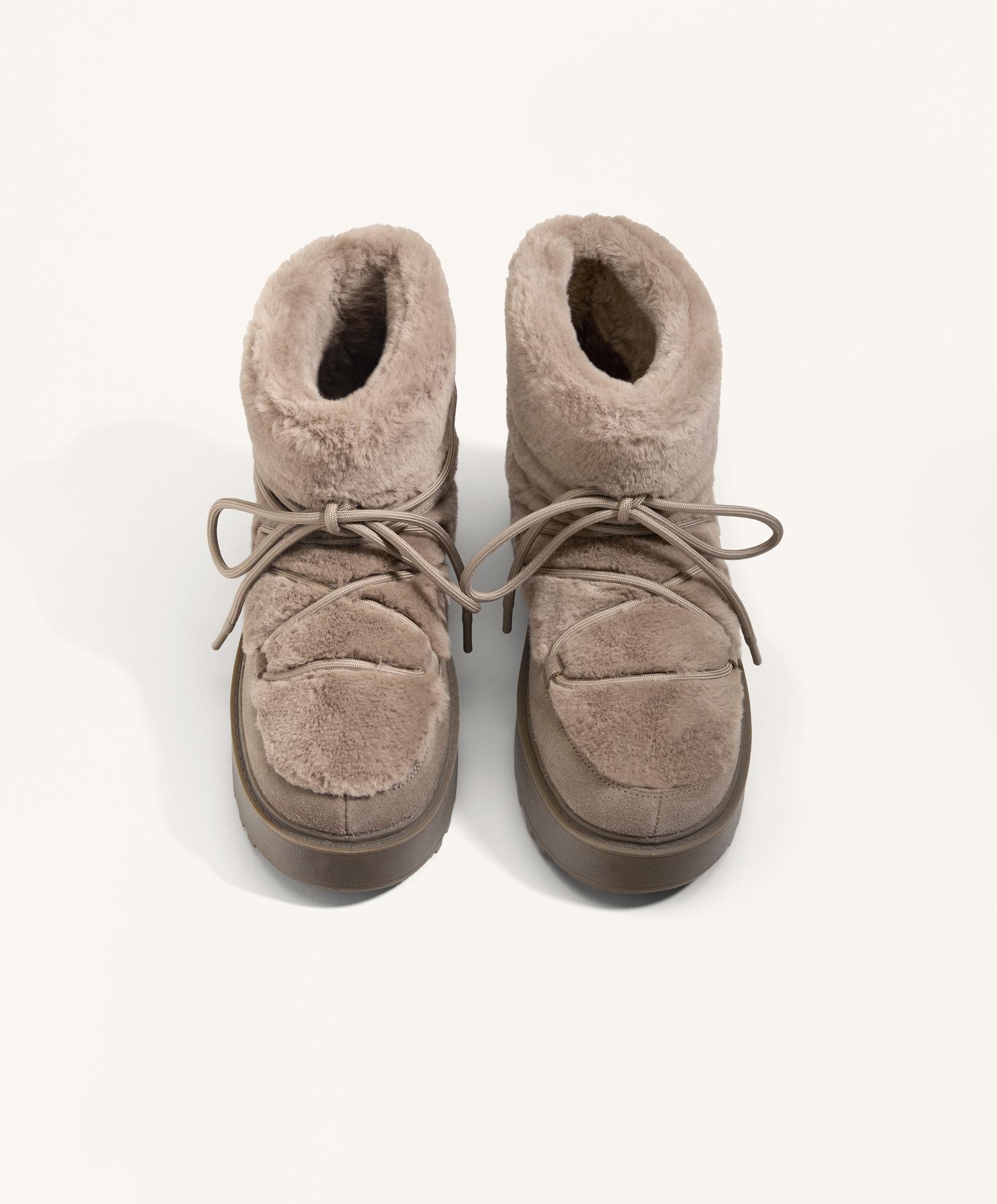 Bota acordonada serraje con pelo