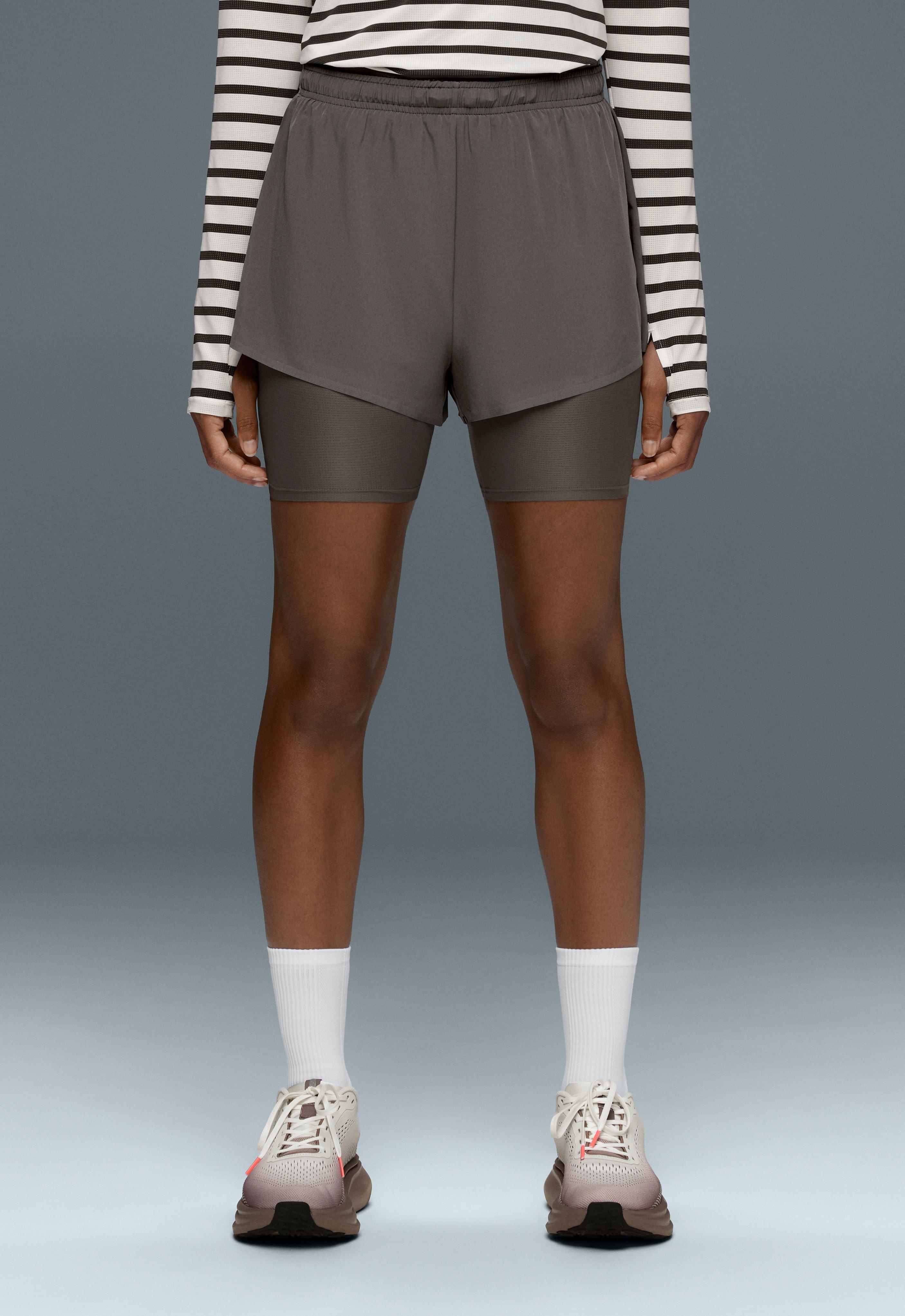 Mid rise 2-in-1 technical shorts Mid rise 2-in-1 technical shorts