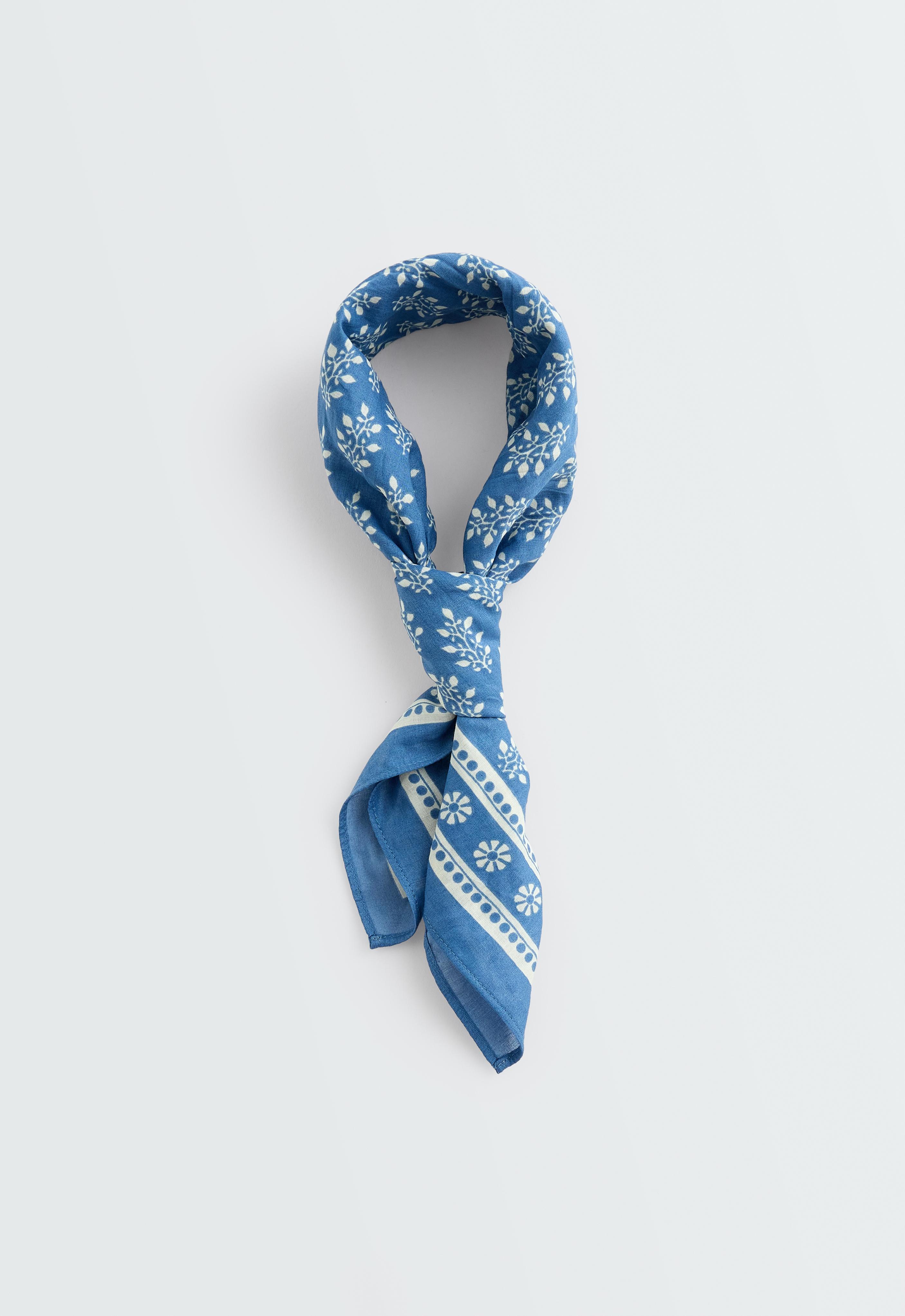 Pañuelo estampado 100% algodón