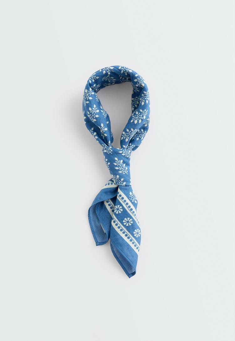 Printed 100% cotton scarf — PALE BLUE