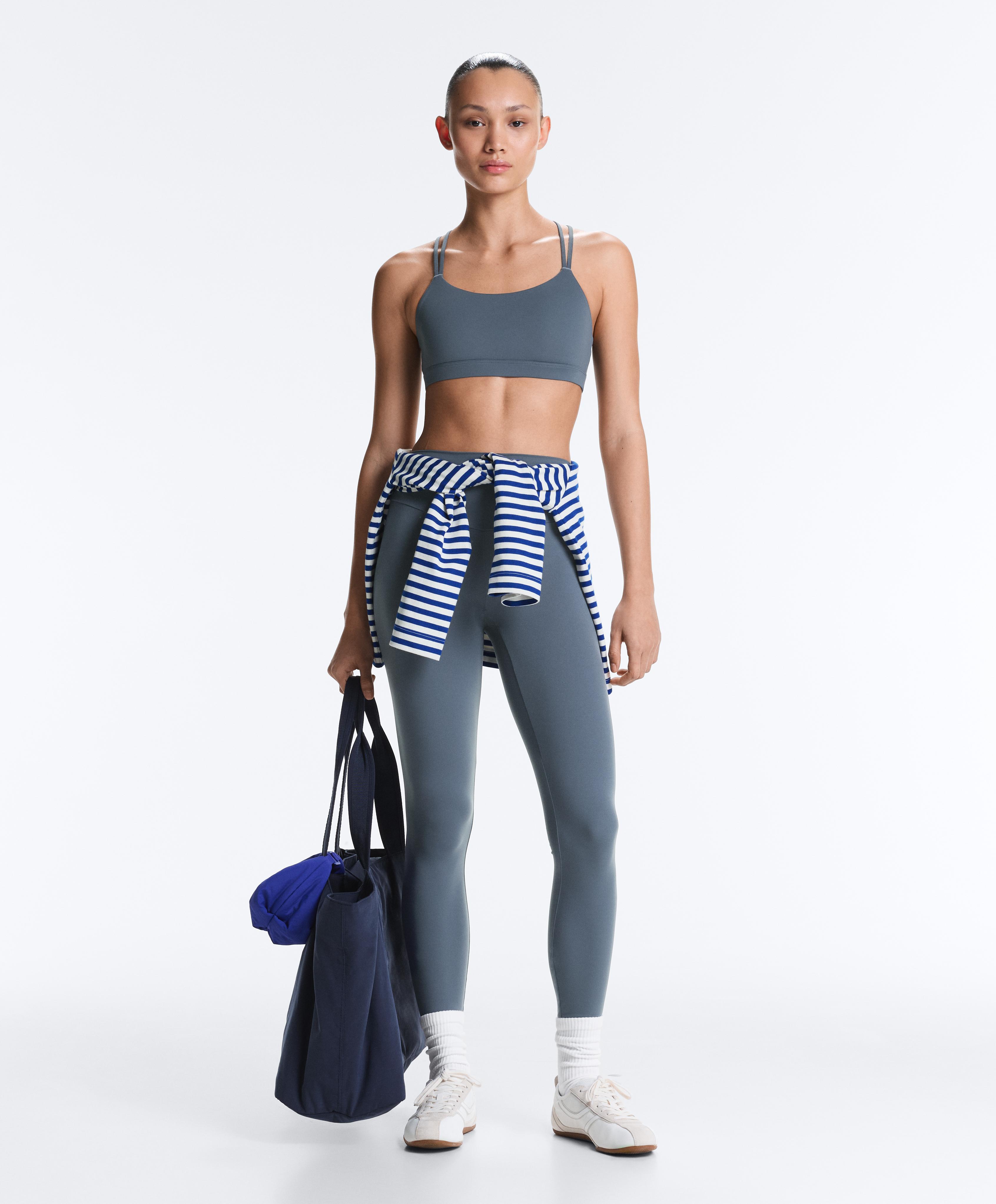 Oysho Hafif destekli çapraz askılı Comfortlux spor sütyeni görsel 2