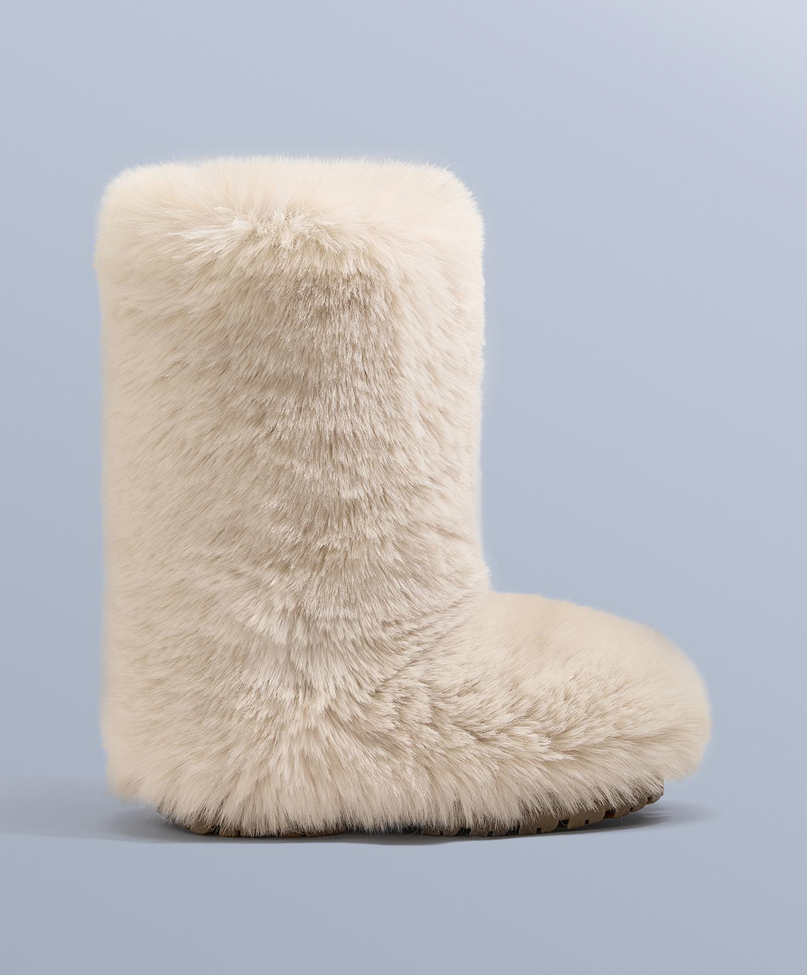 Technical faux-fur effect boot — ECRU