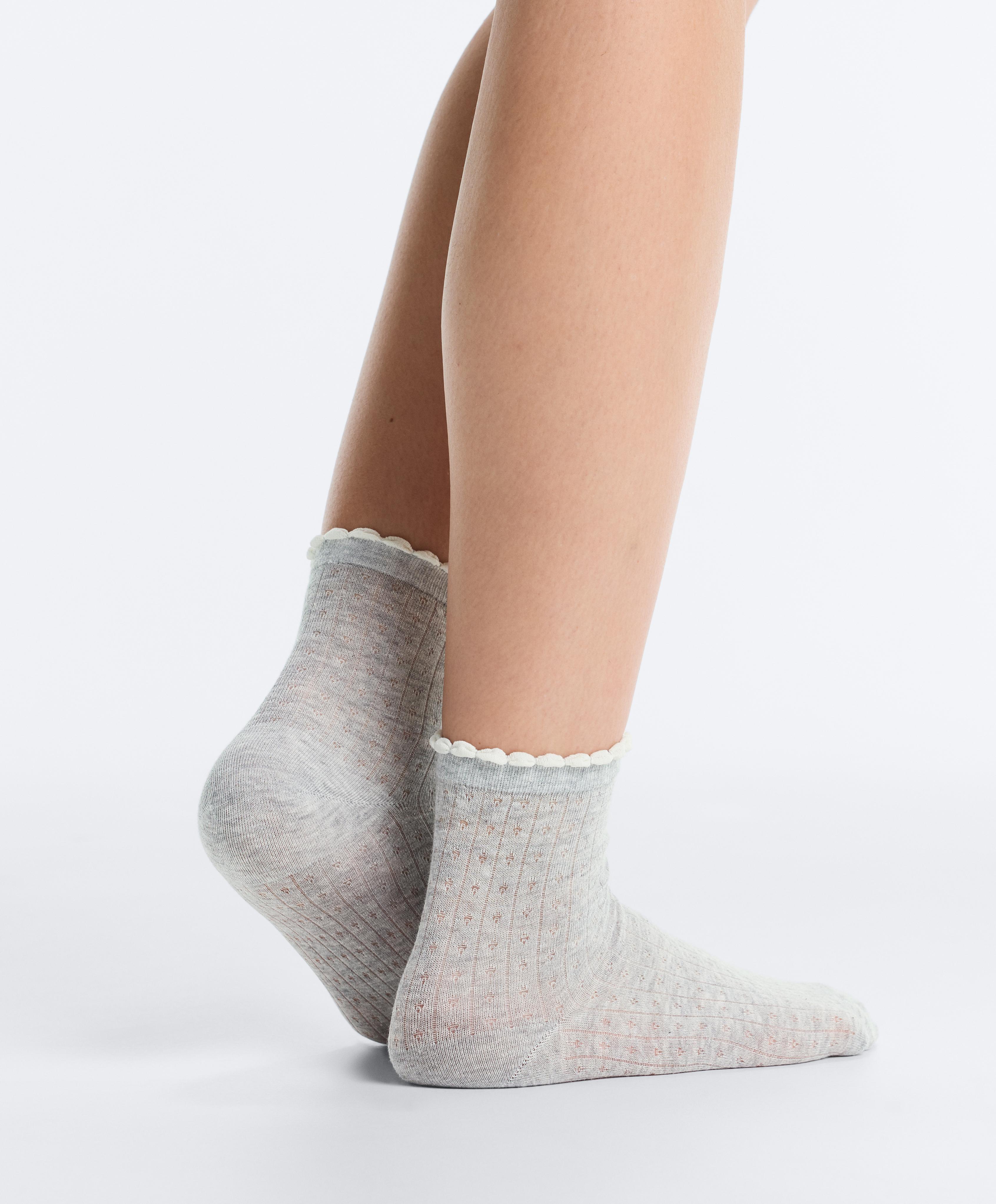 3 pairs of cotton blend bubble quarter socks — ECRU