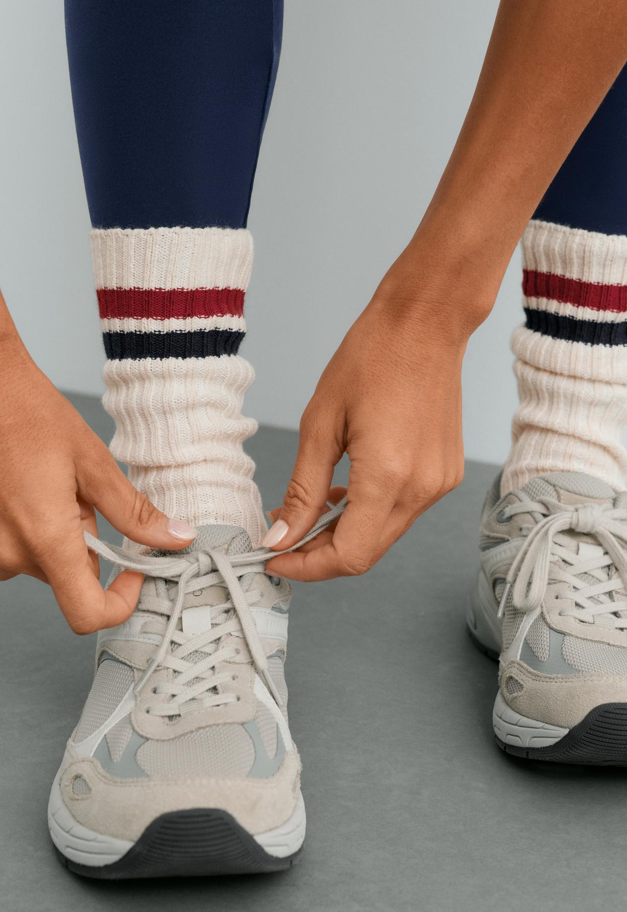 2 pairs of cotton blend classic socks — RED