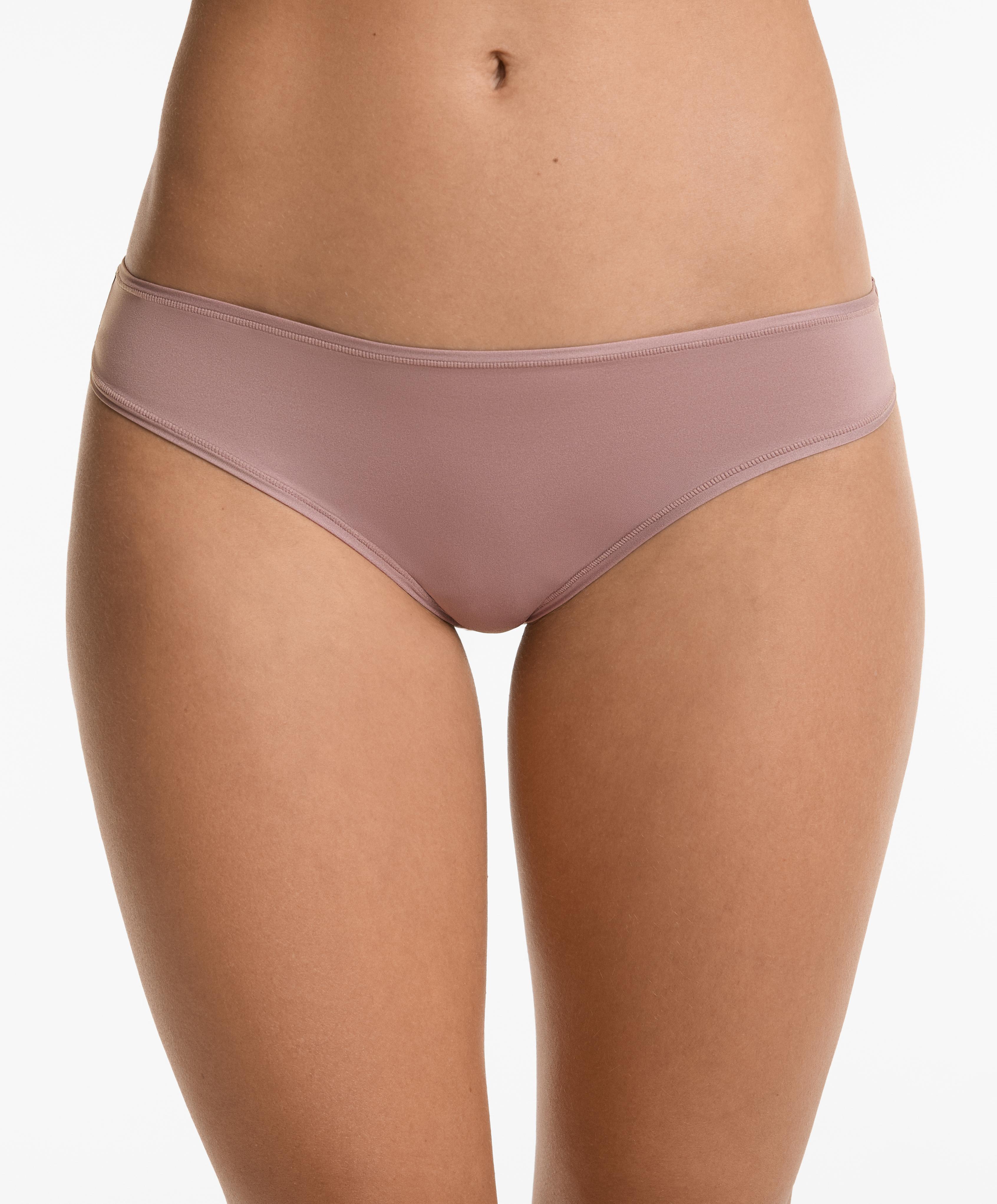 3 سراويل كلاسيكية ناعمة ومرنة - تخفيضات 3 سراويل كلاسيكية ناعمة ومرنة - تخفيضات