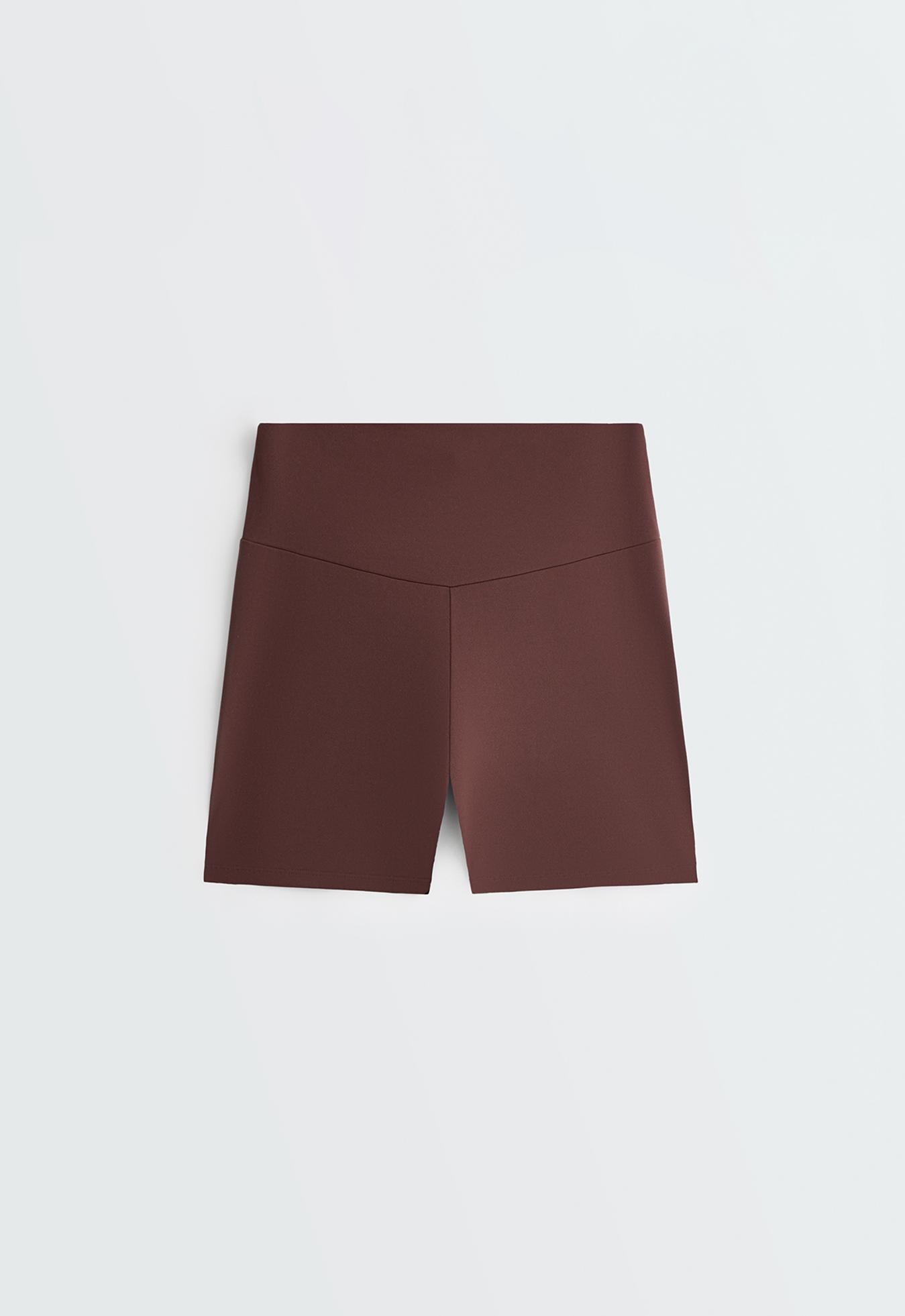 Comfortlux high-waisted 10cm hot pants — CHOCOLATE