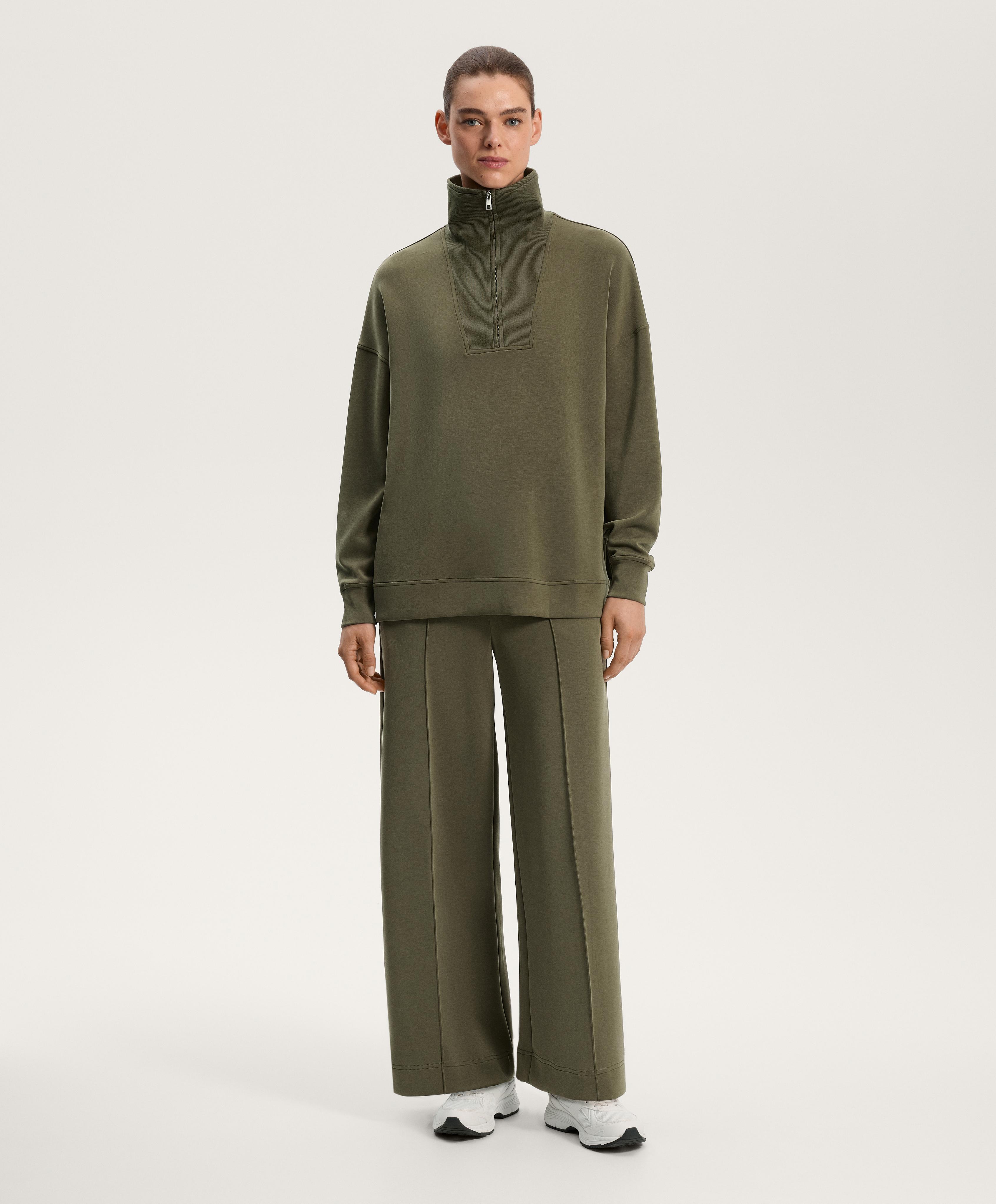 Total look recto nervio con modal verde