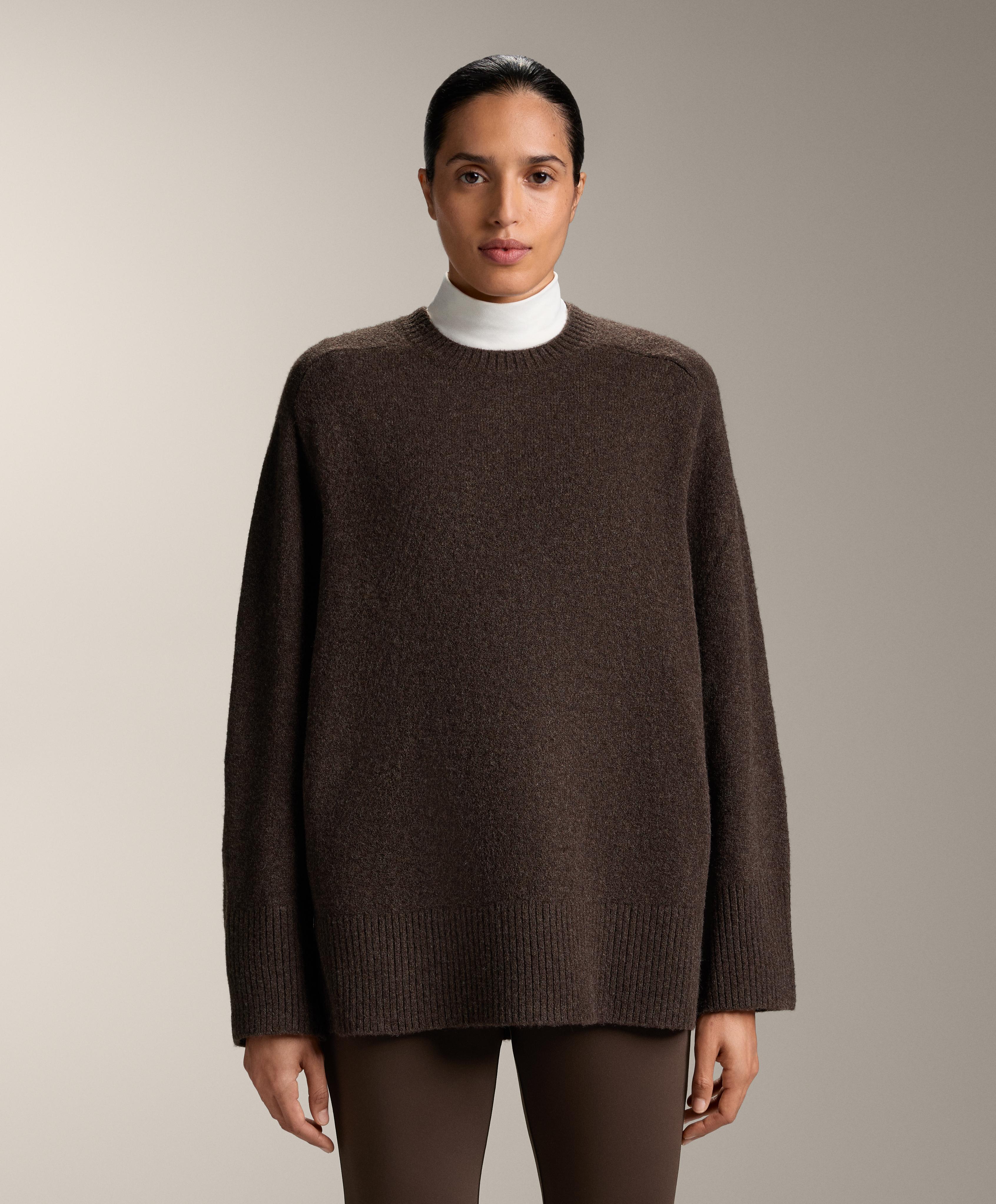 Soft knit crew neck jumper — BROWN