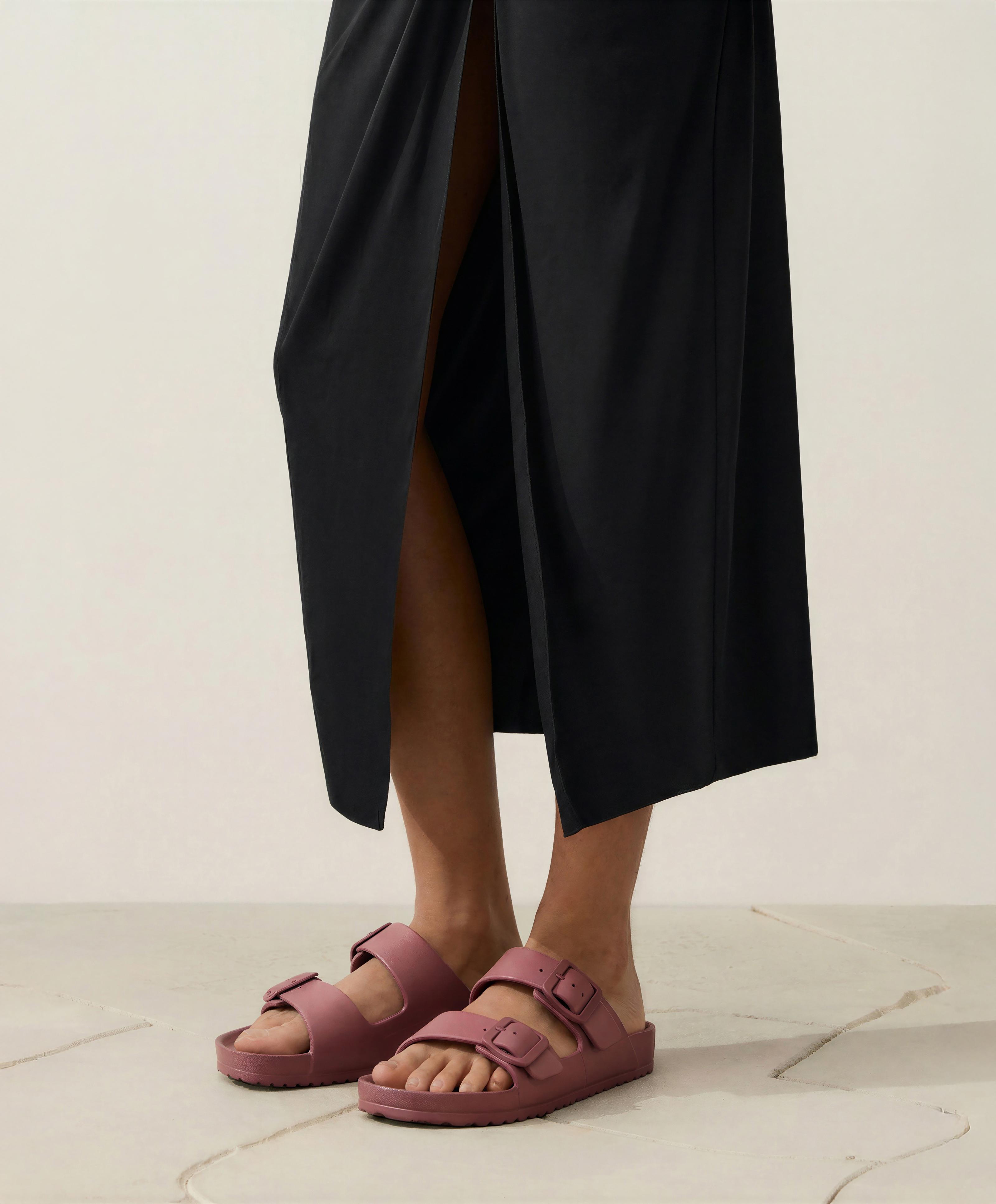 Buckle beach sandals — RASPBERRY