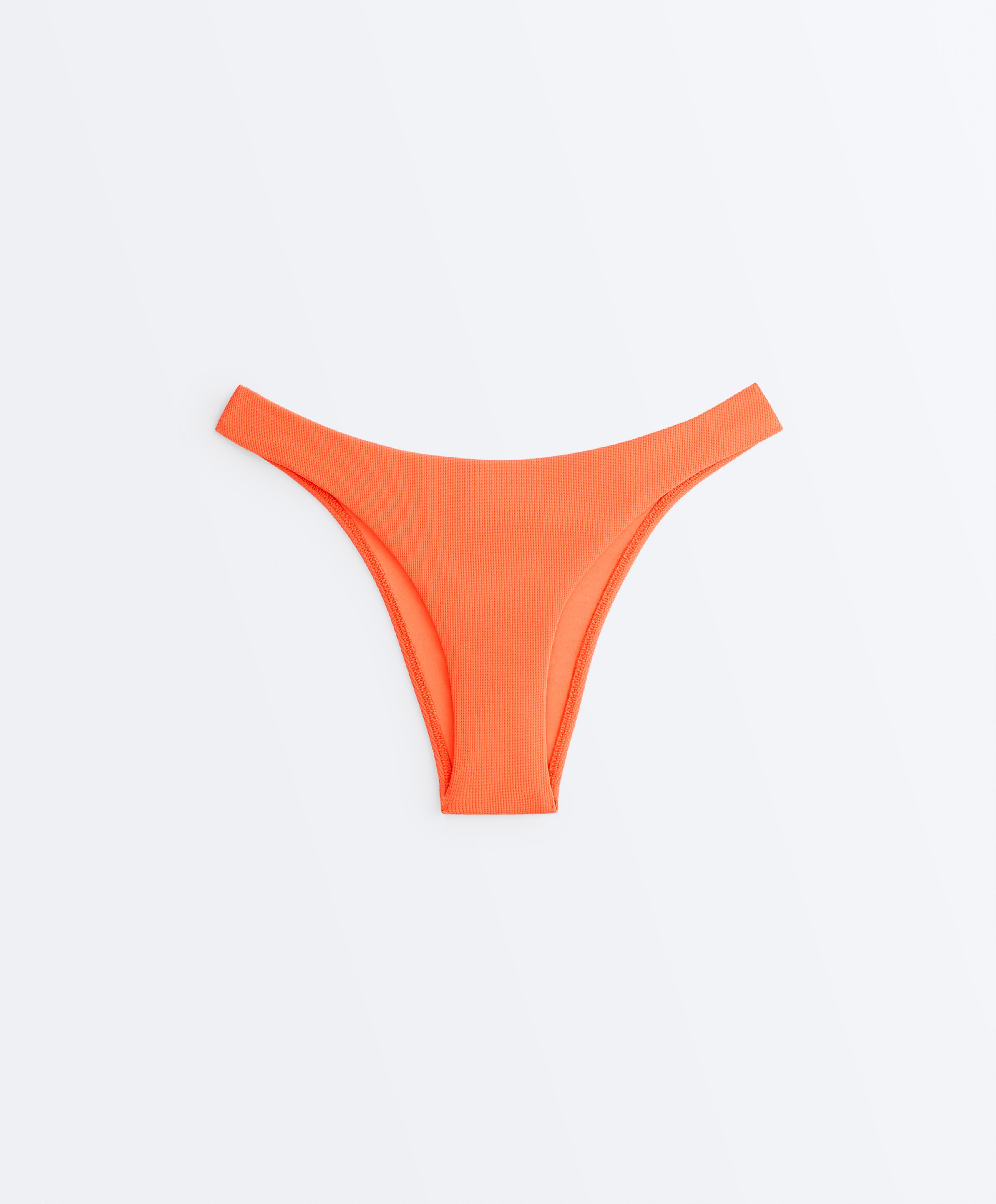 Bikini biksītes ar vidēja augstuma U veida jostasvietu - Izpārdošana Bikini biksītes ar vidēja augstuma U veida jostasvietu - Izpārdošana