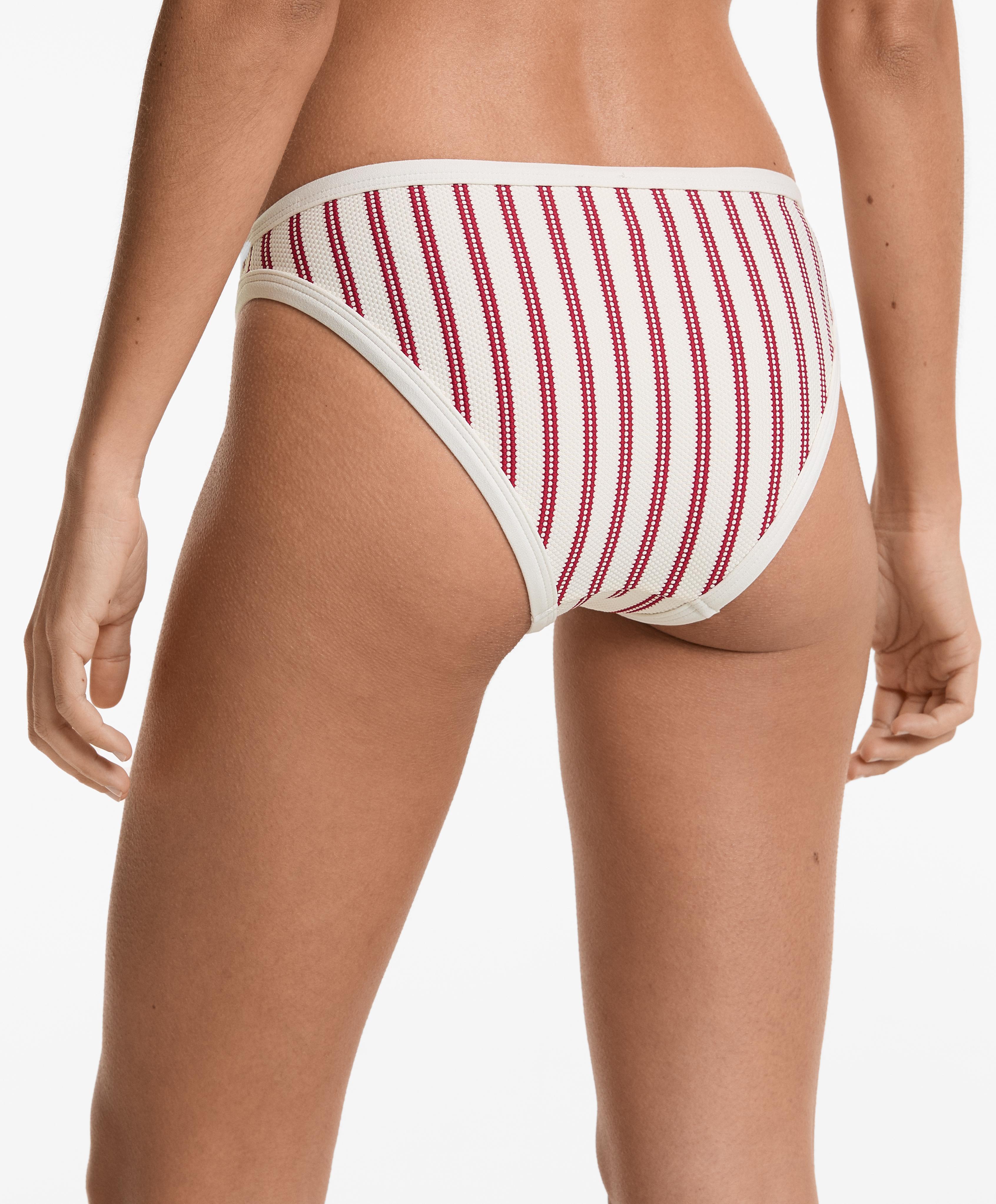 Bas de bikini classique à rayures structure passepoils Bas de bikini classique à rayures structure passepoils