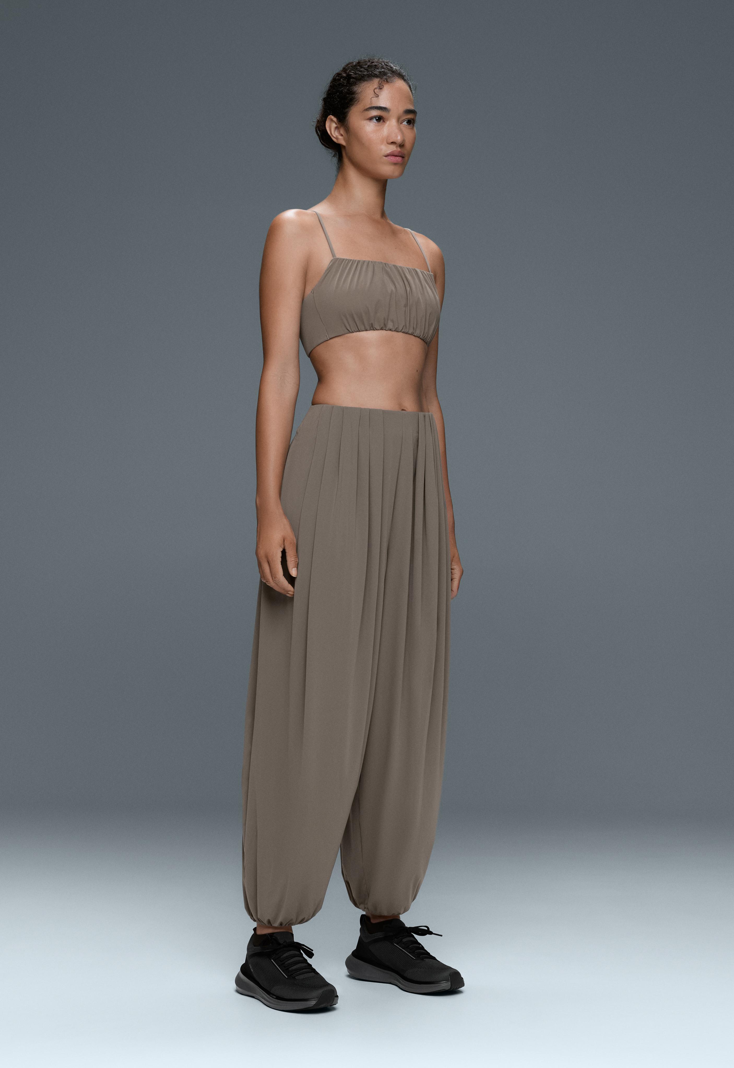 Pantalon jogger Light Touch à plis