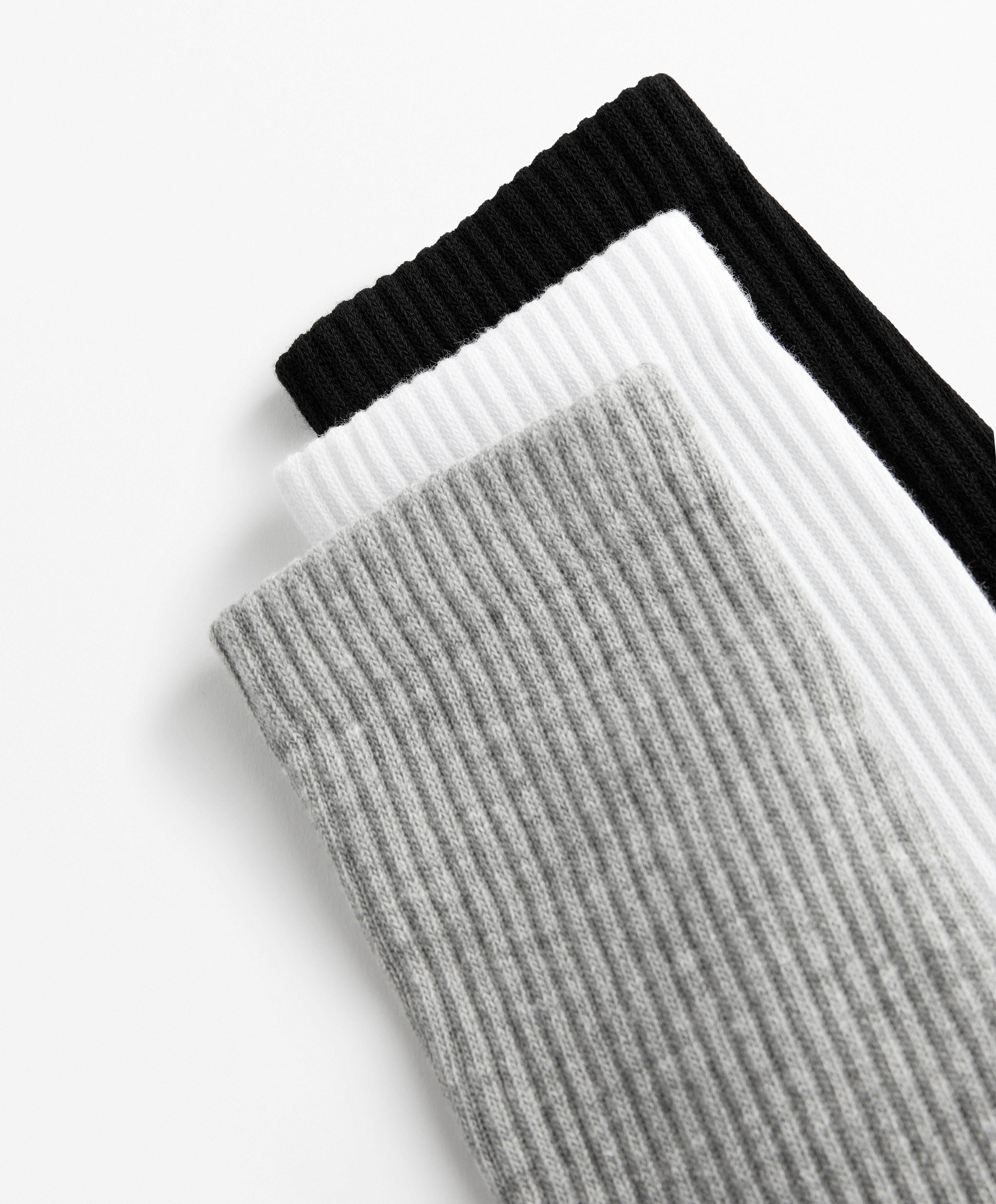3 pairs of cotton blend classic sports socks
