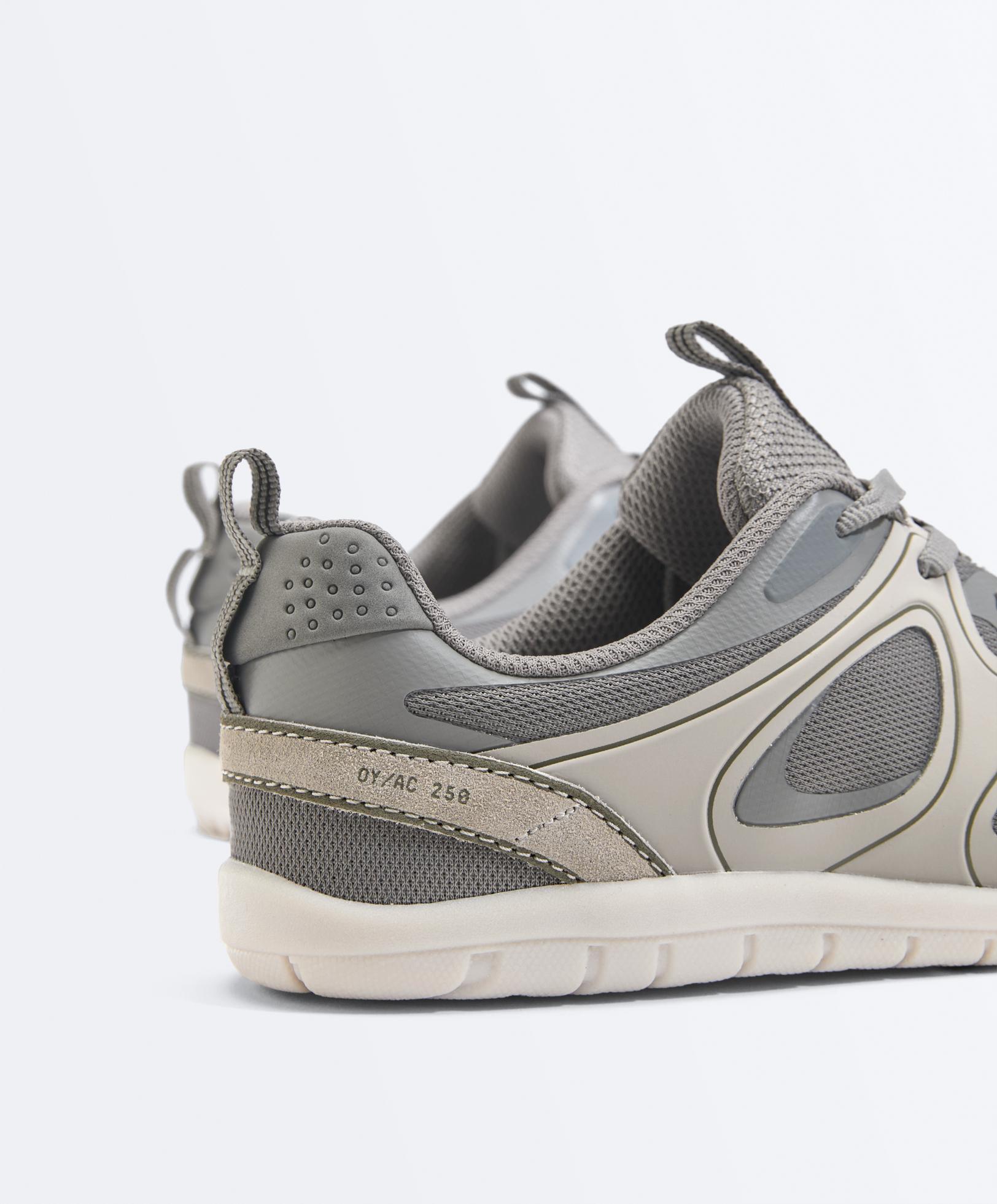 Multi-activity barefoot trainers — MOLE