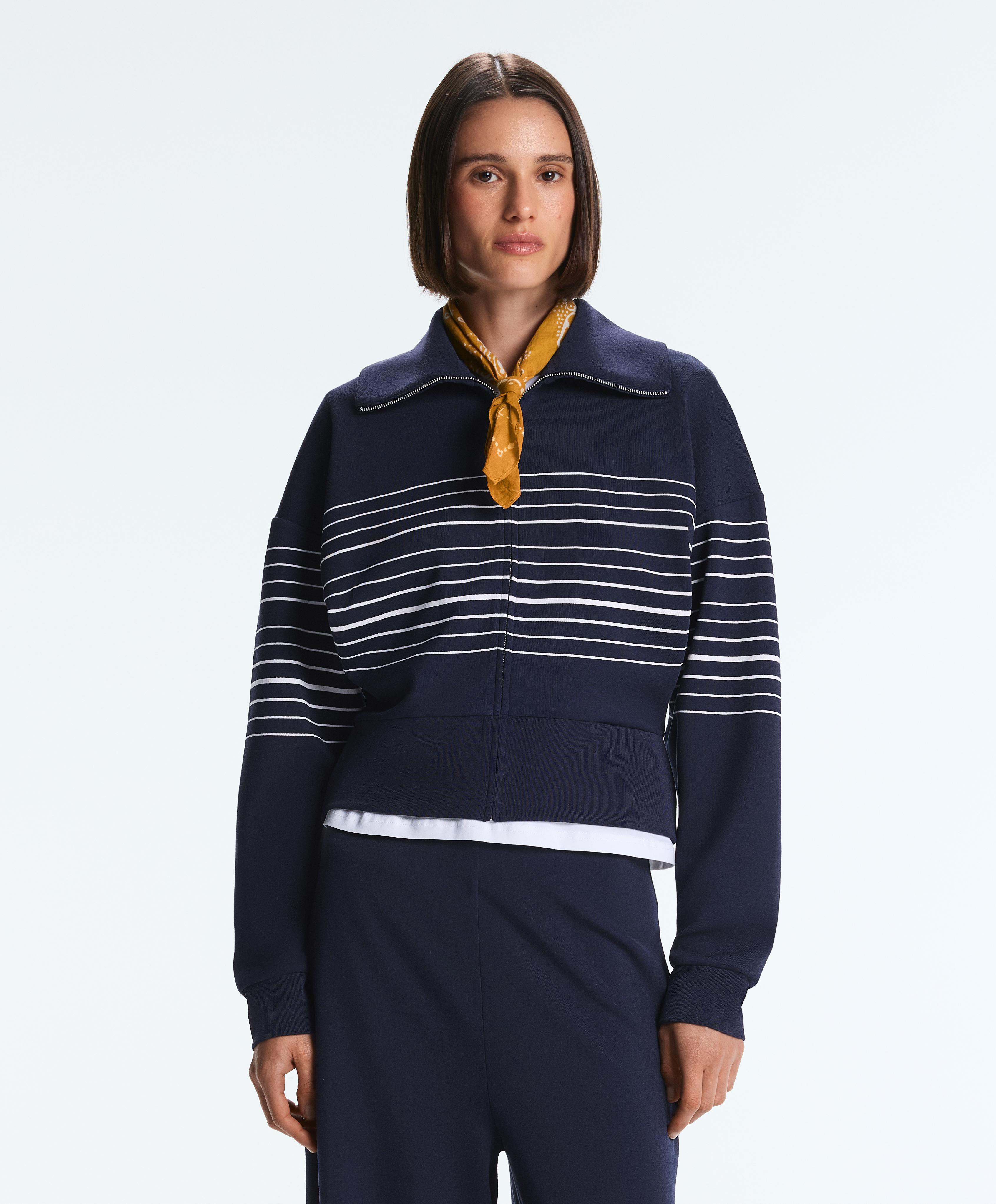 Куртка-тільник з модалу, м'яка на дотик