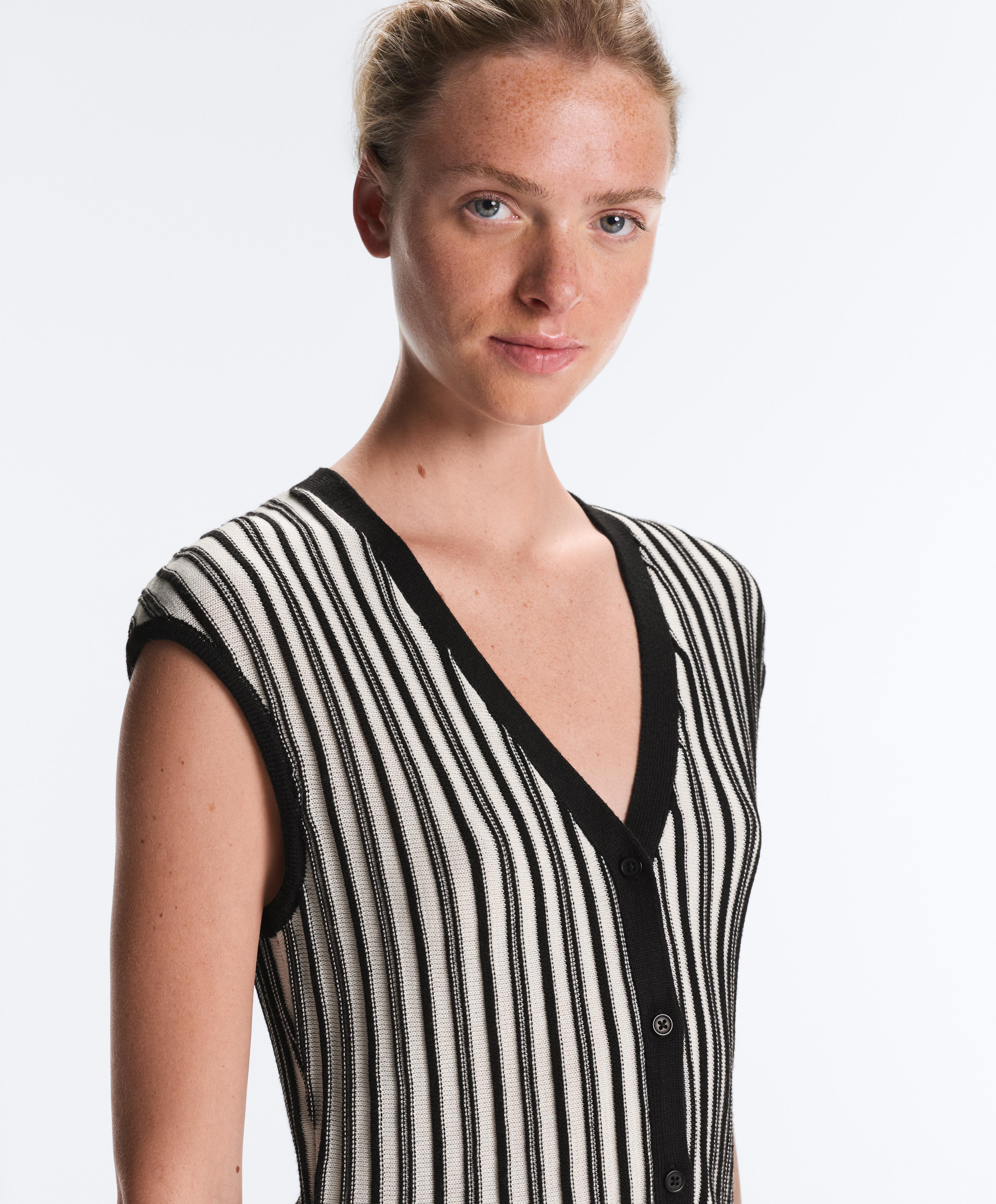 Striped sleeveless V-neck knit jumper — BLACK