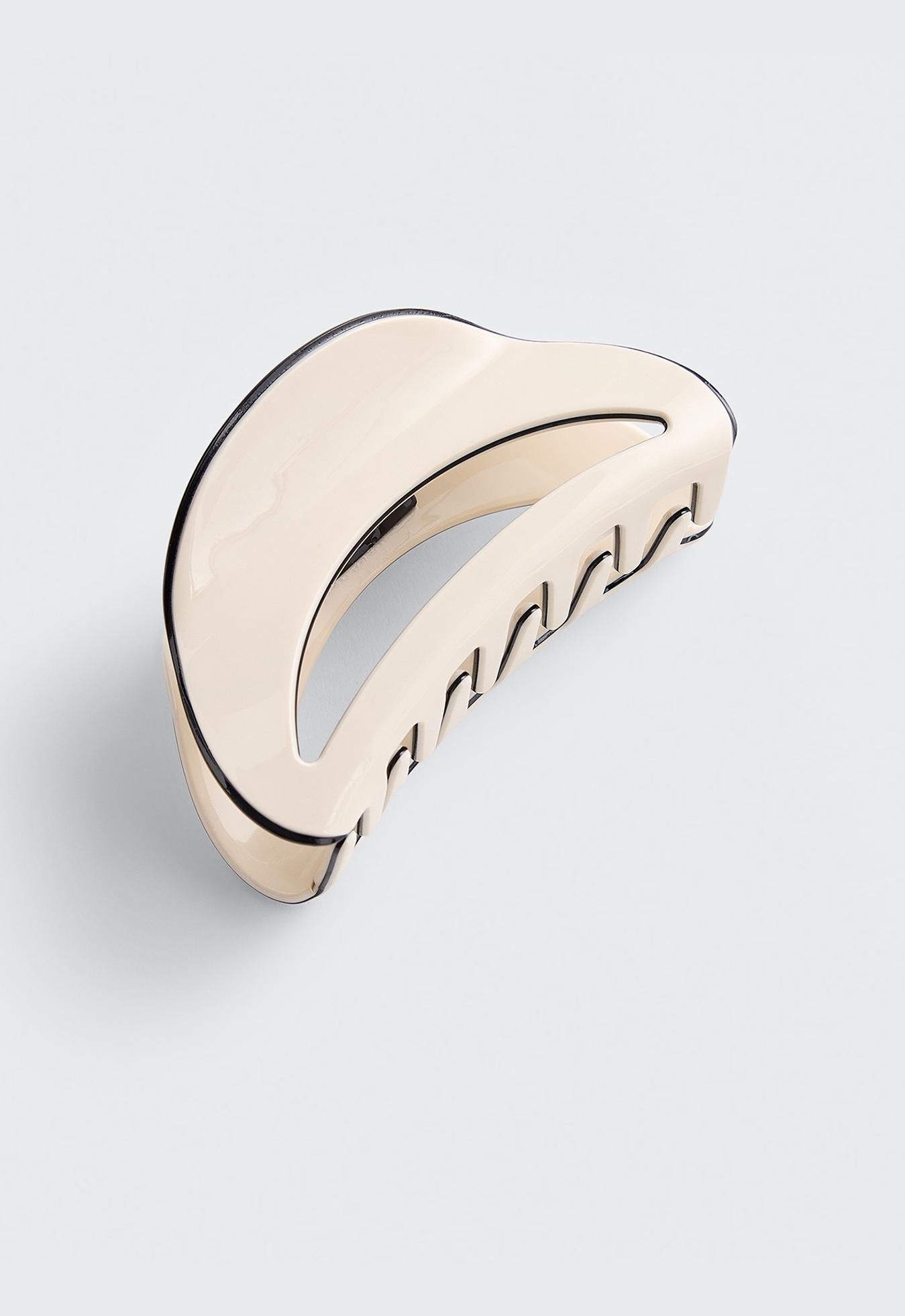 Large piping hair clip — CREAM