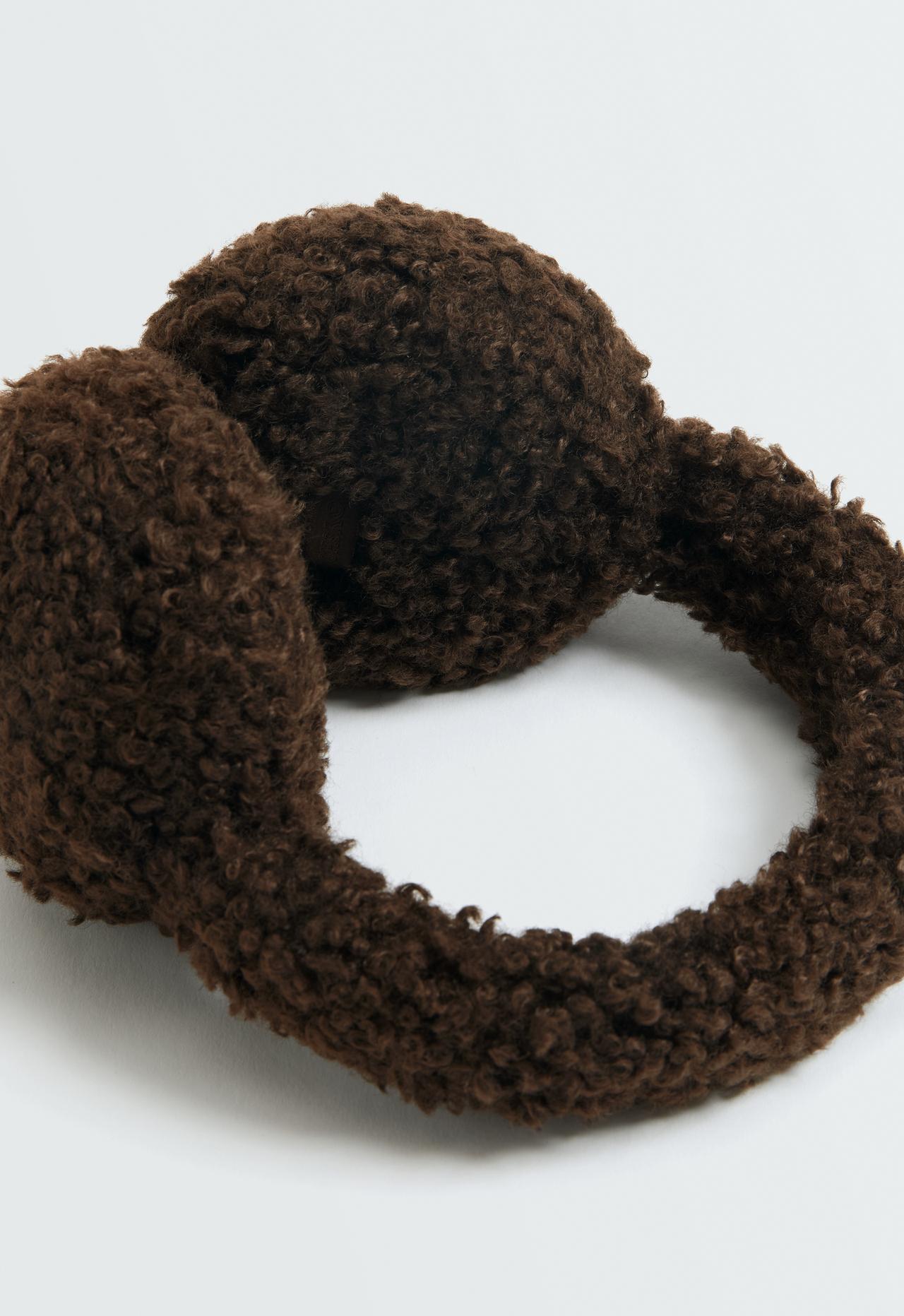 Faux-shearling earmuffs — CHOCOLATE