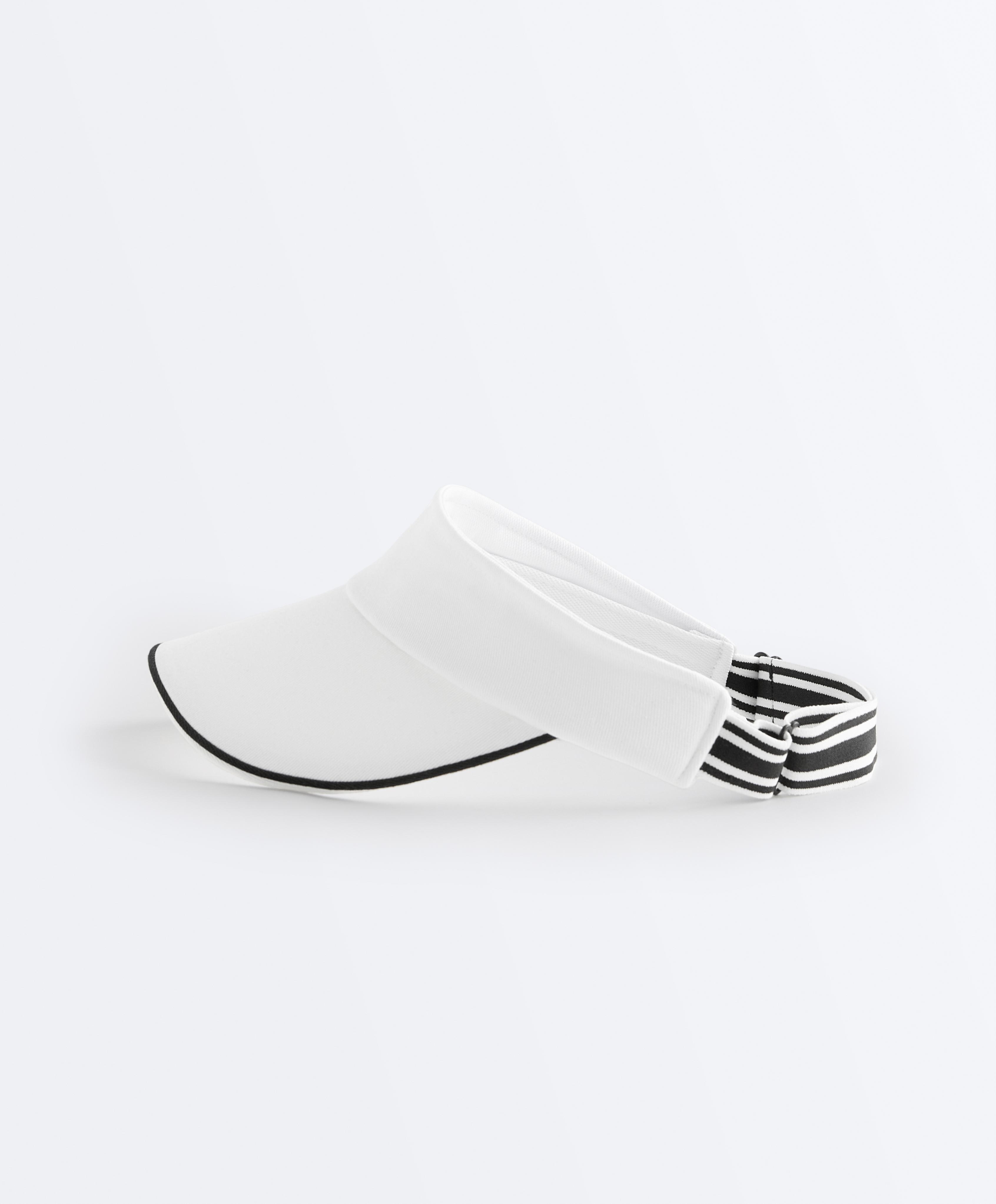 Спортивний козирок з кантом Спортивний козирок з кантом