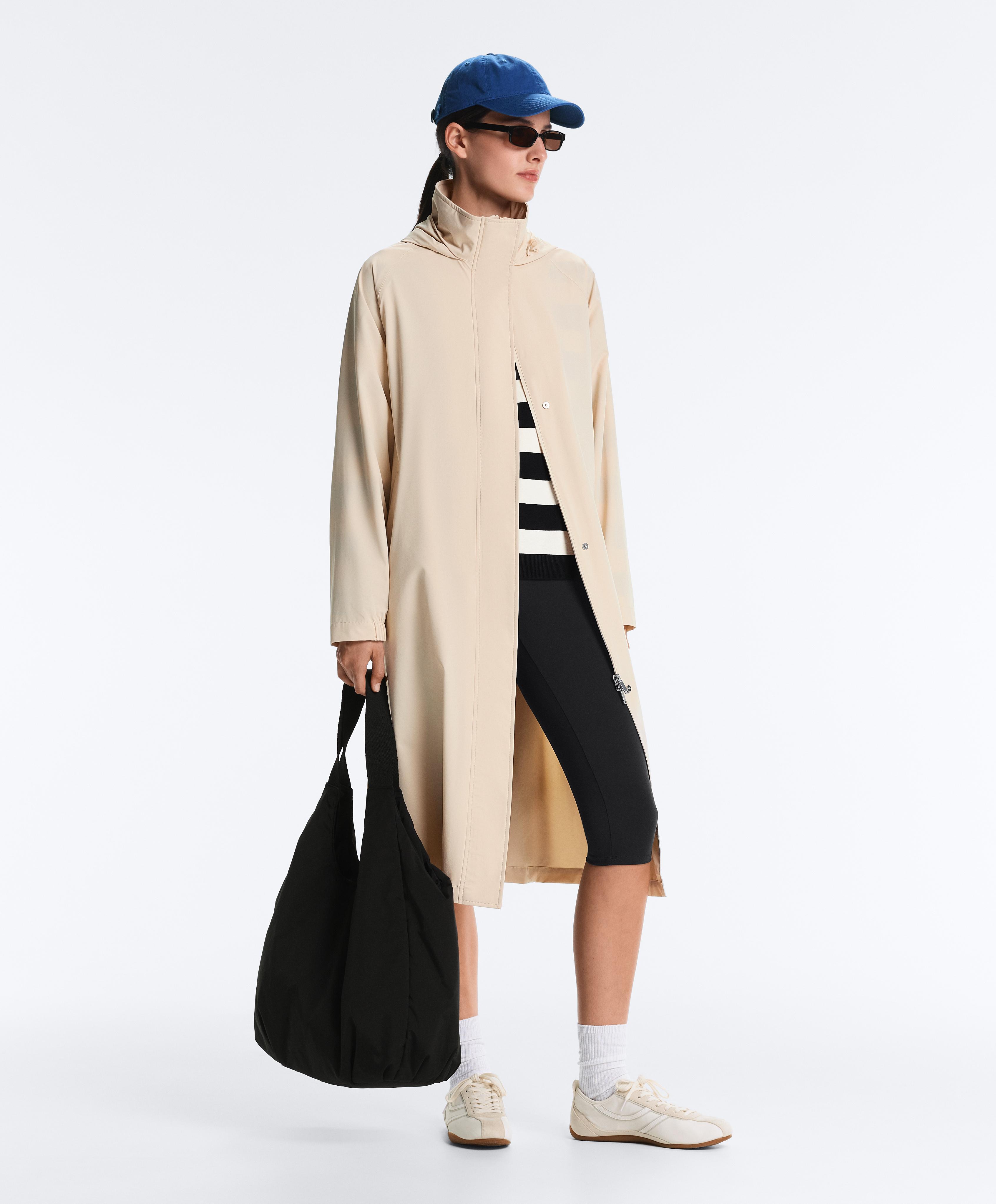 Long extra lightweight 10k waterproof jacket — PALE BEIGE