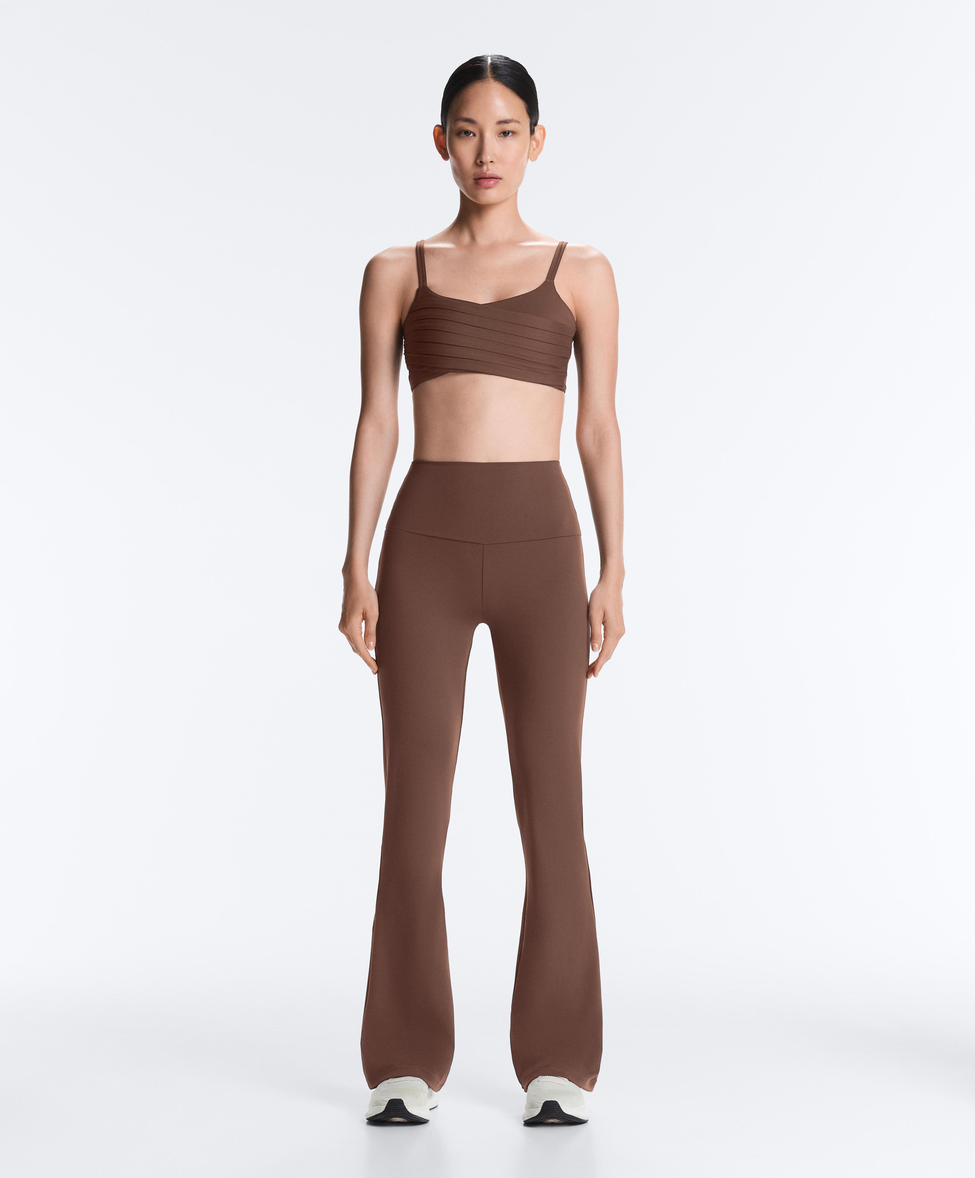 بنطلون فلير بخصر عالٍ Comfortlux بنطلون فلير بخصر عالٍ Comfortlux