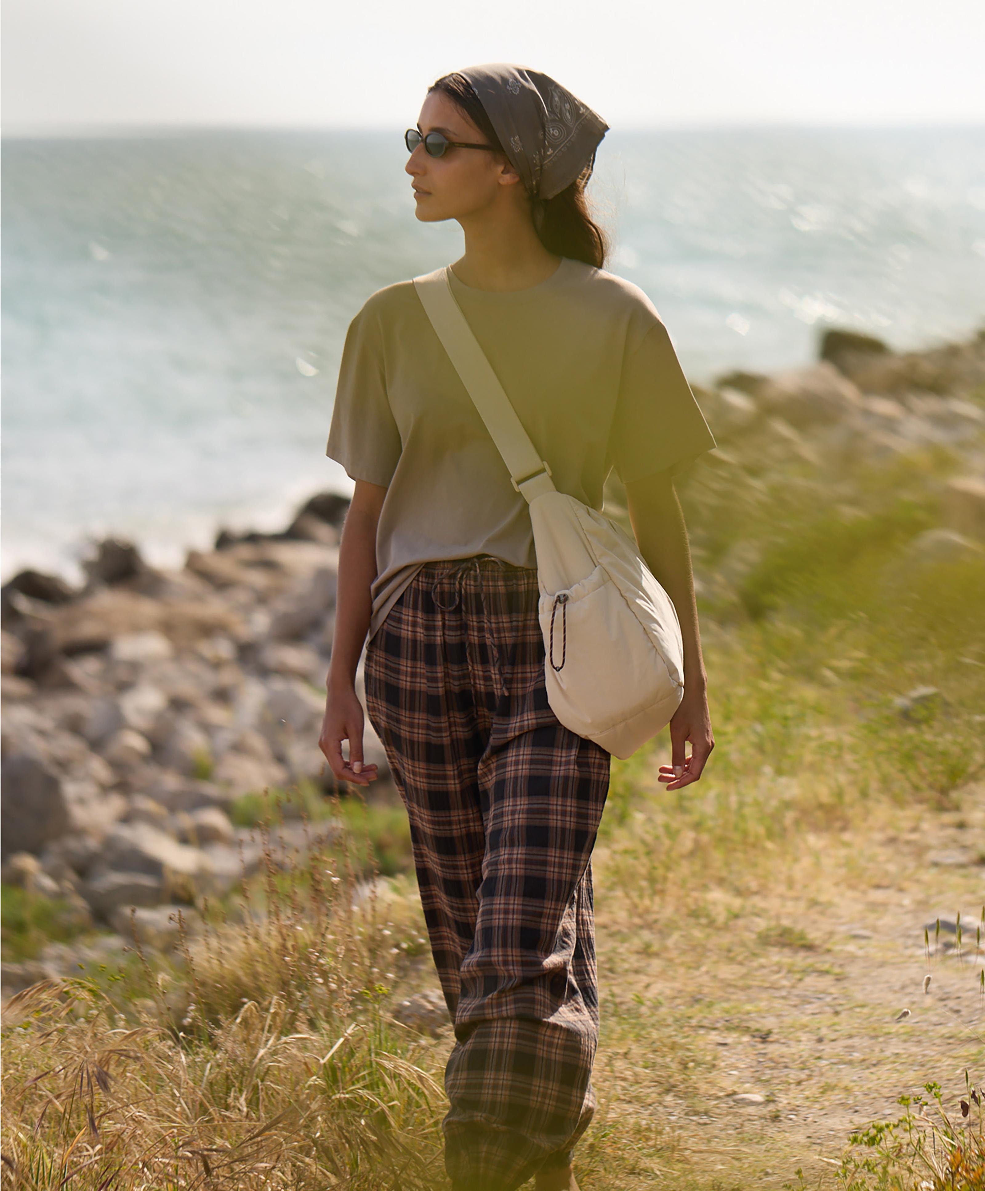 Shopper bag with side pockets — ECRU