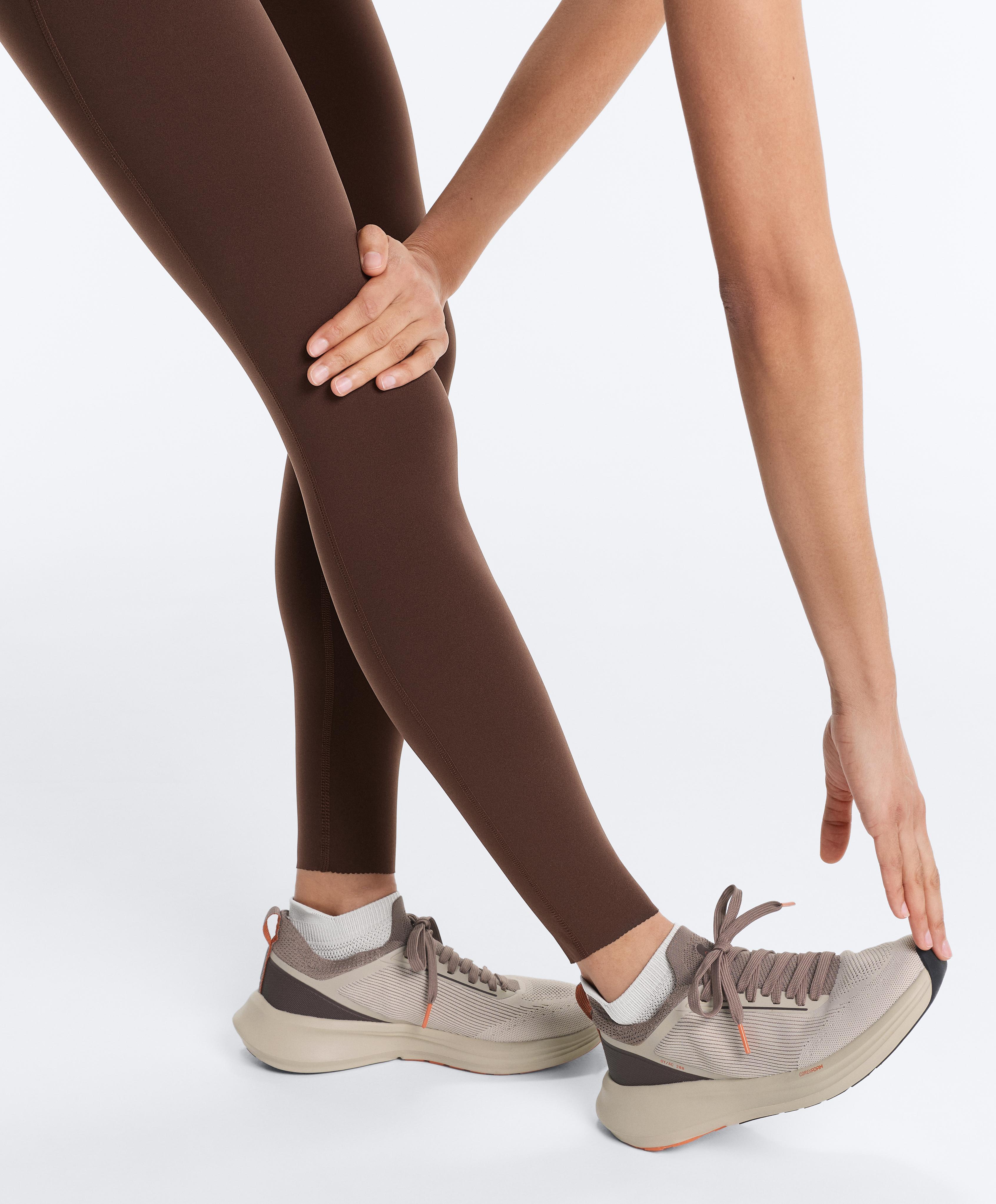 High-rise Compressive core-control ankle-length leggings | OYSHO