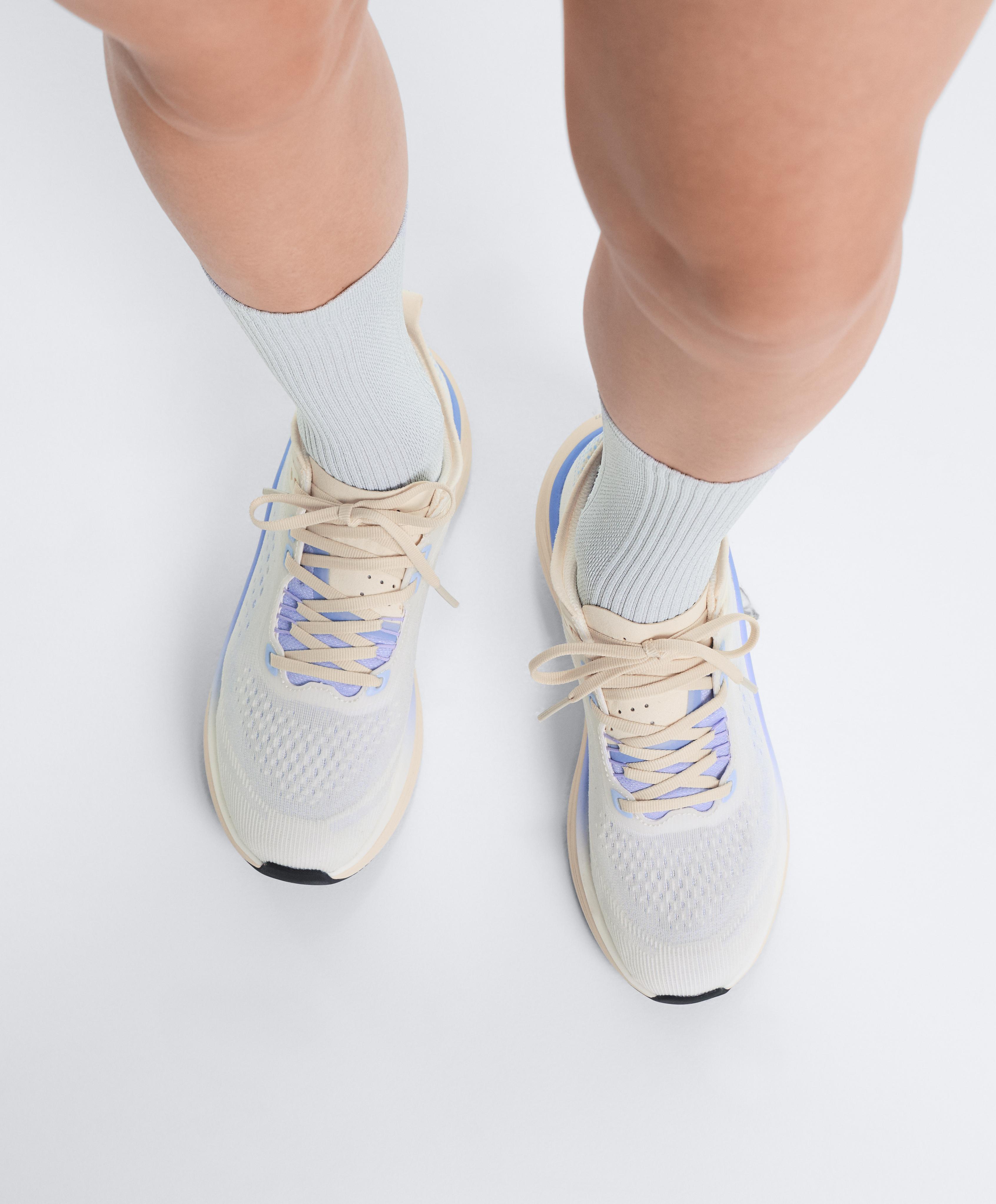 OY/PR 907 Running Trainers — PALE BLUE