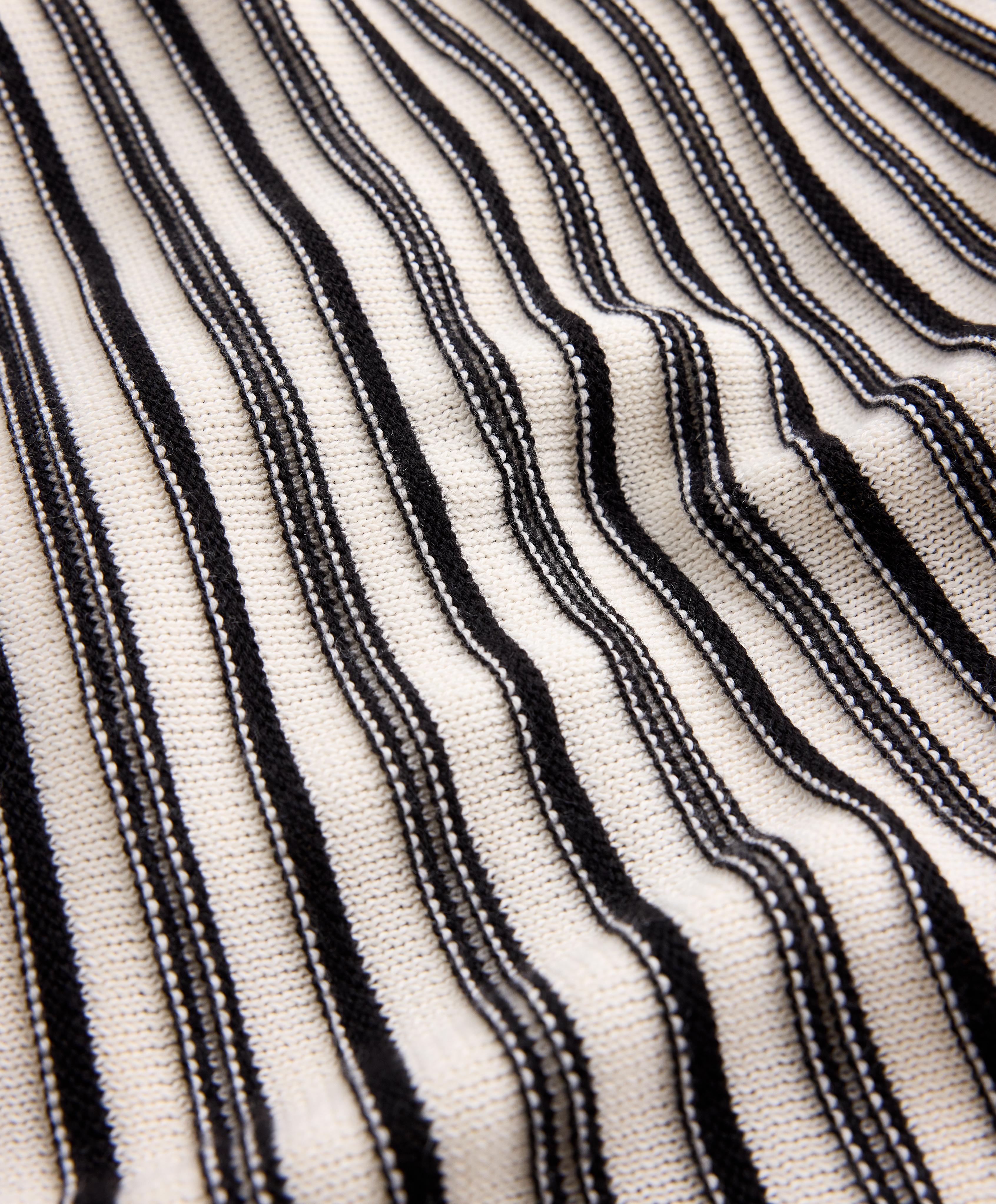 Striped sleeveless V-neck knit jumper — BLACK