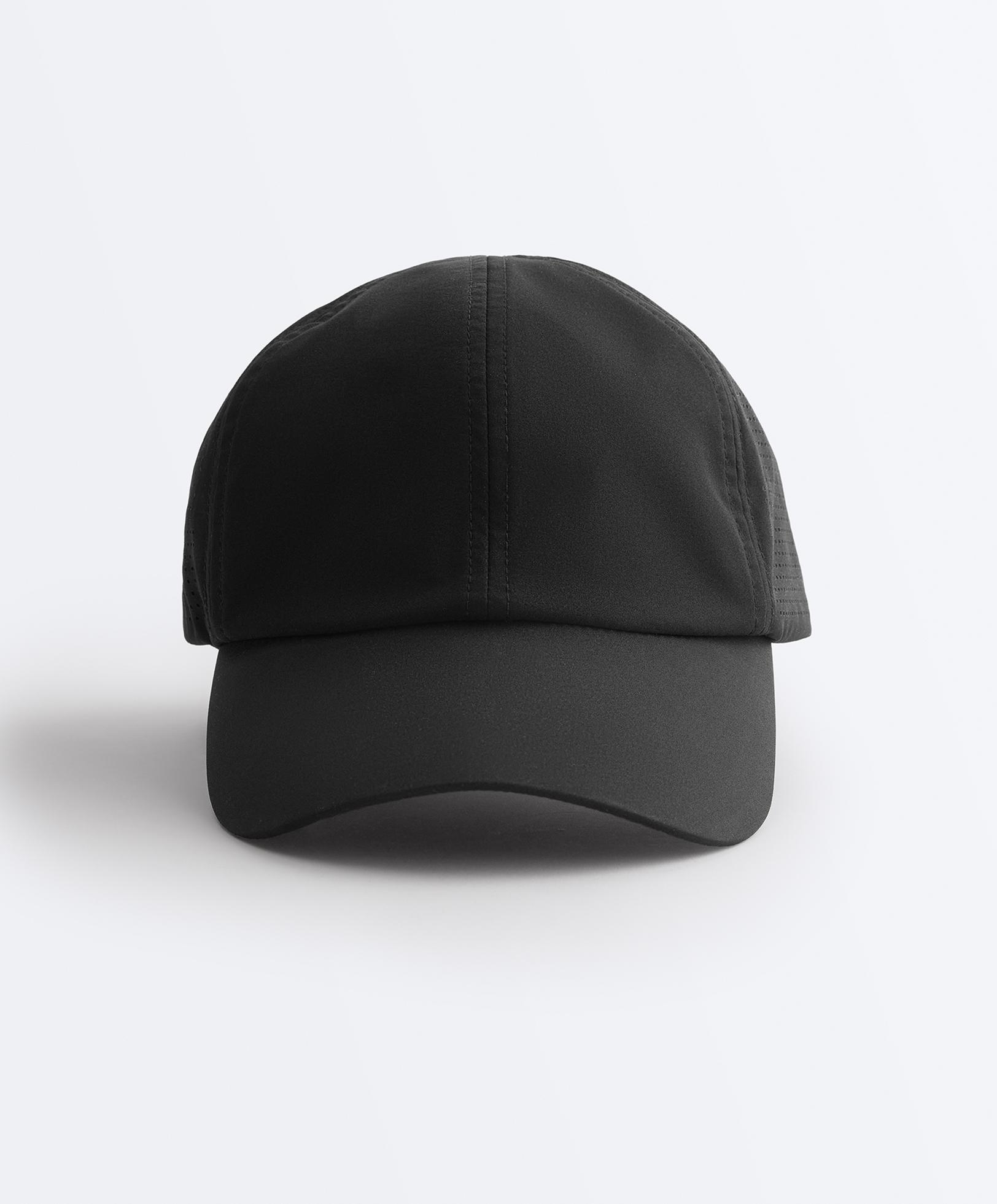Sports cap — BLACK