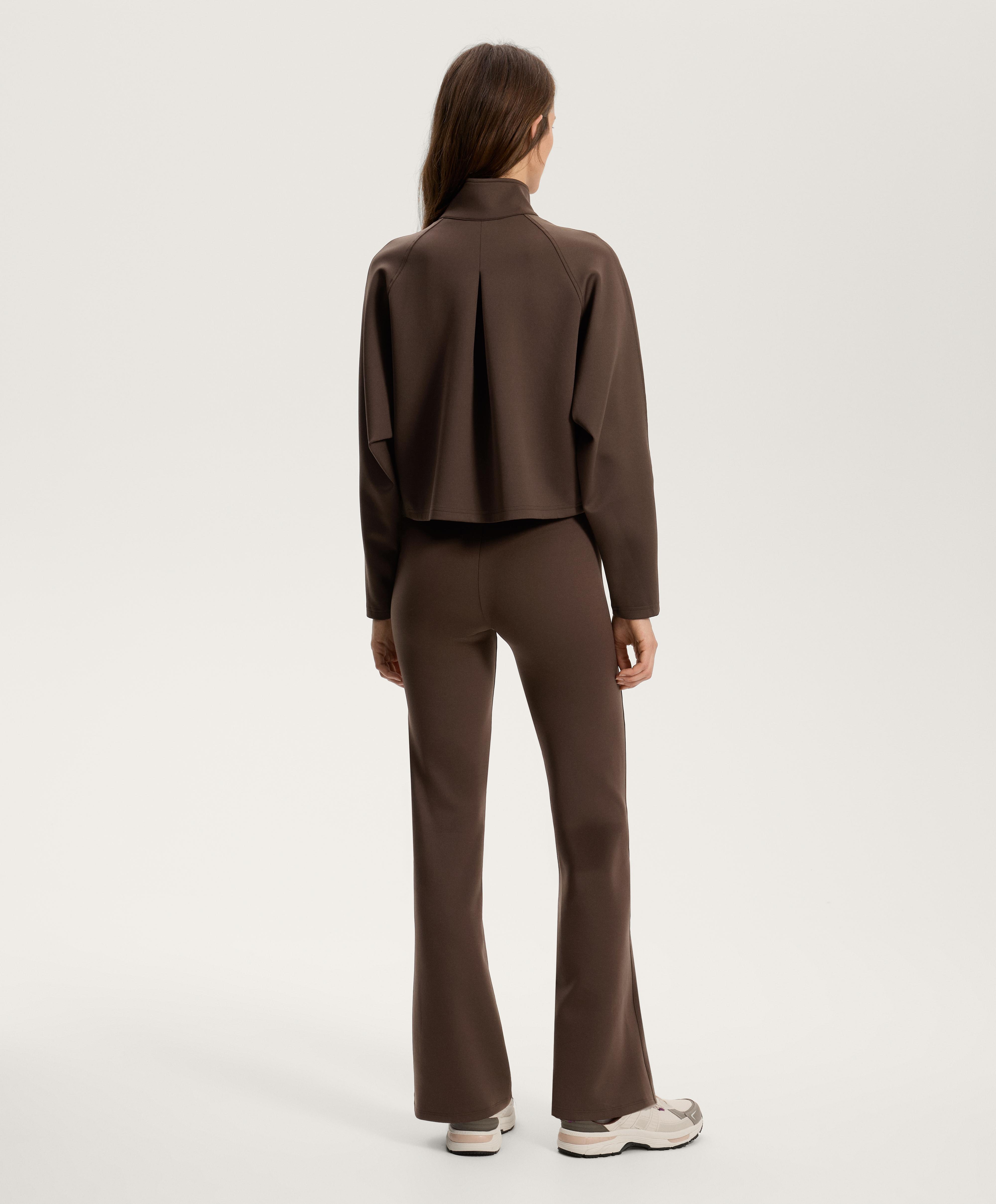 Brown neoprene-effect flare high-rise total look