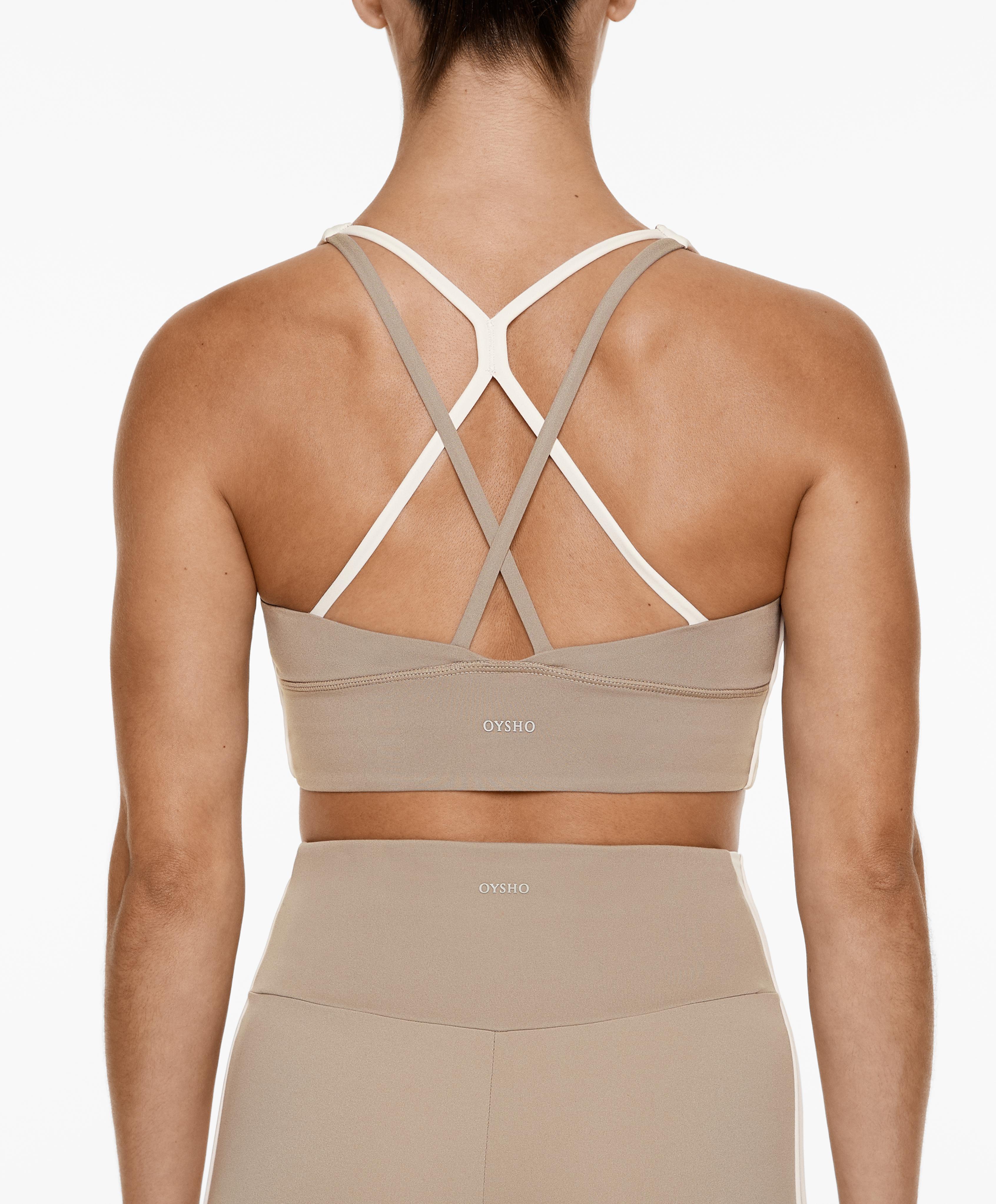 Medium-support comfortlux sports bra with cups