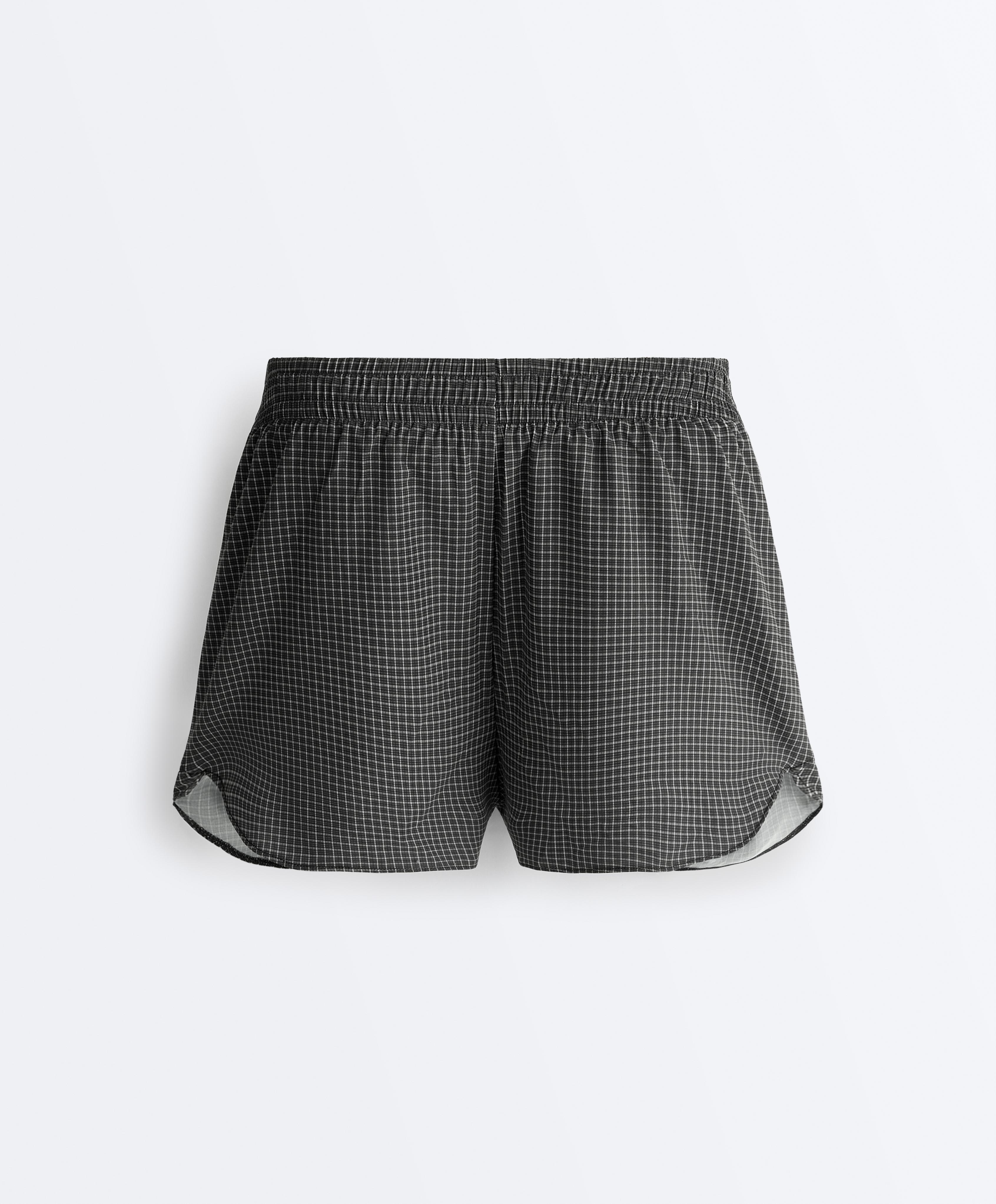 Technical shorts | OYSHO România | Sale