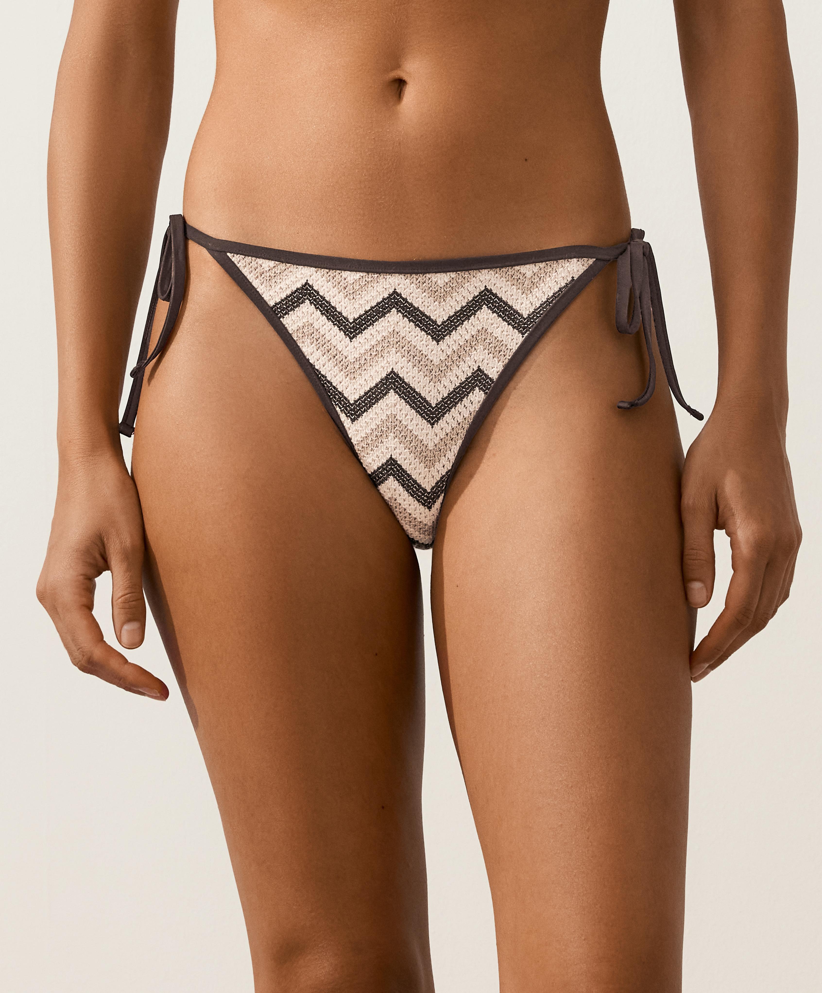 Medium-coverage zigzag crochet tie bikini briefs — ECRU