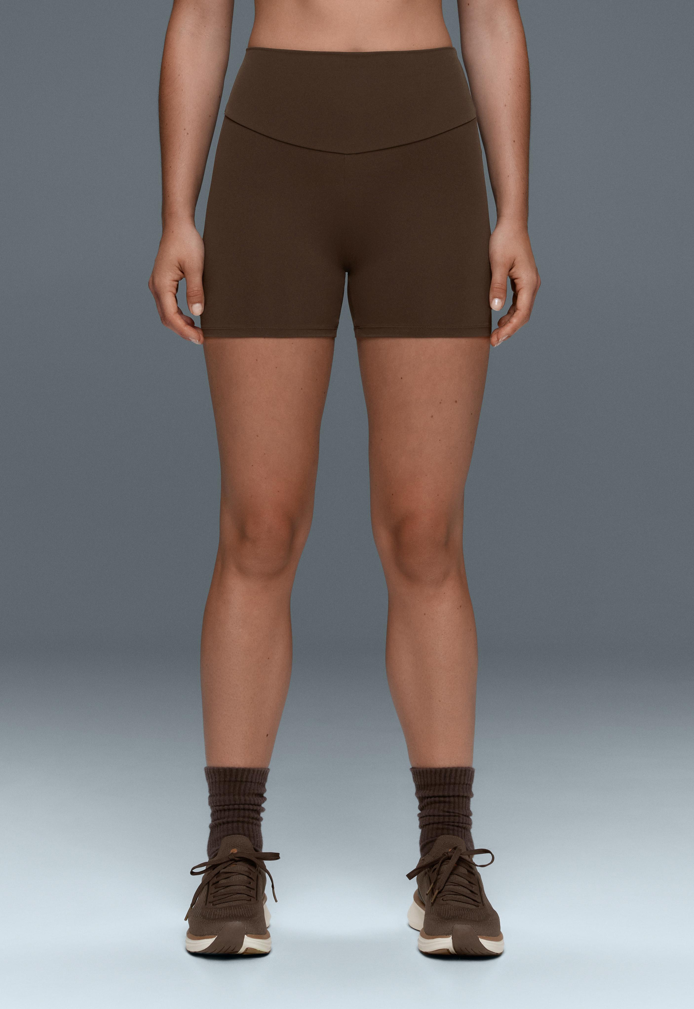 Comfortlux high-waisted 10cm hot pants — DARK BROWN