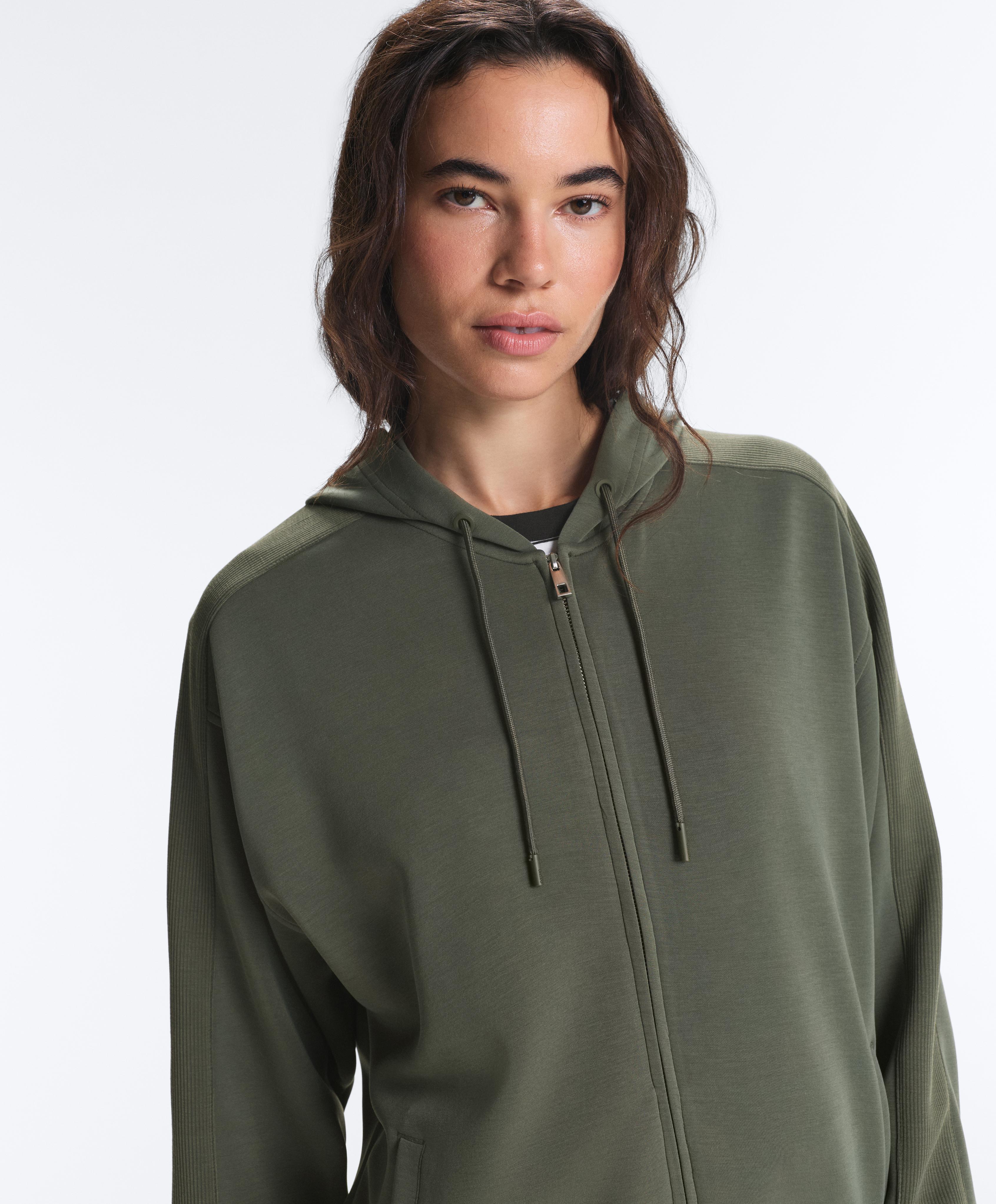 Veste longue en modal toucher doux avec détails rib