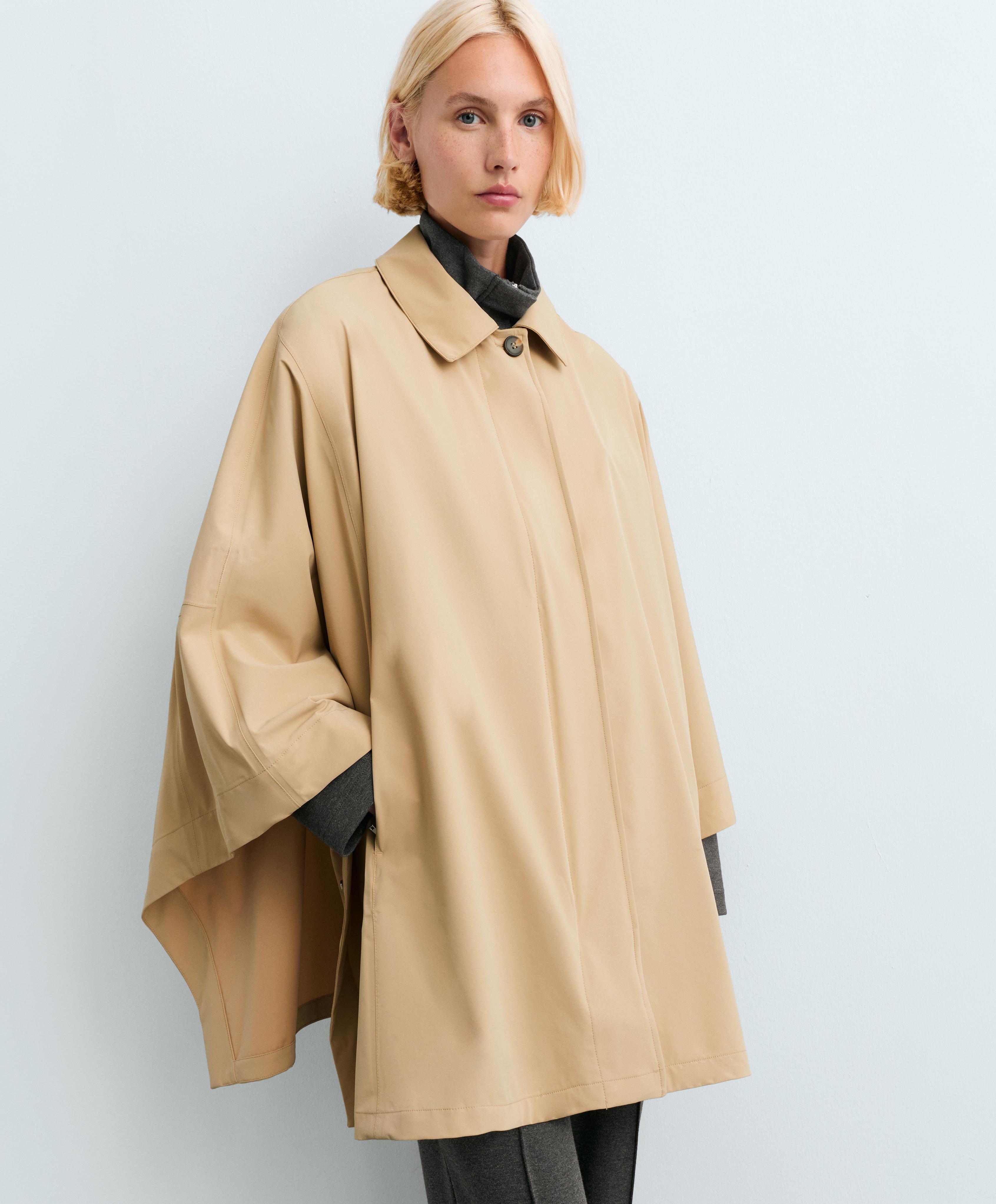 Extra lightweight 10k waterproof short cape — CAMEL