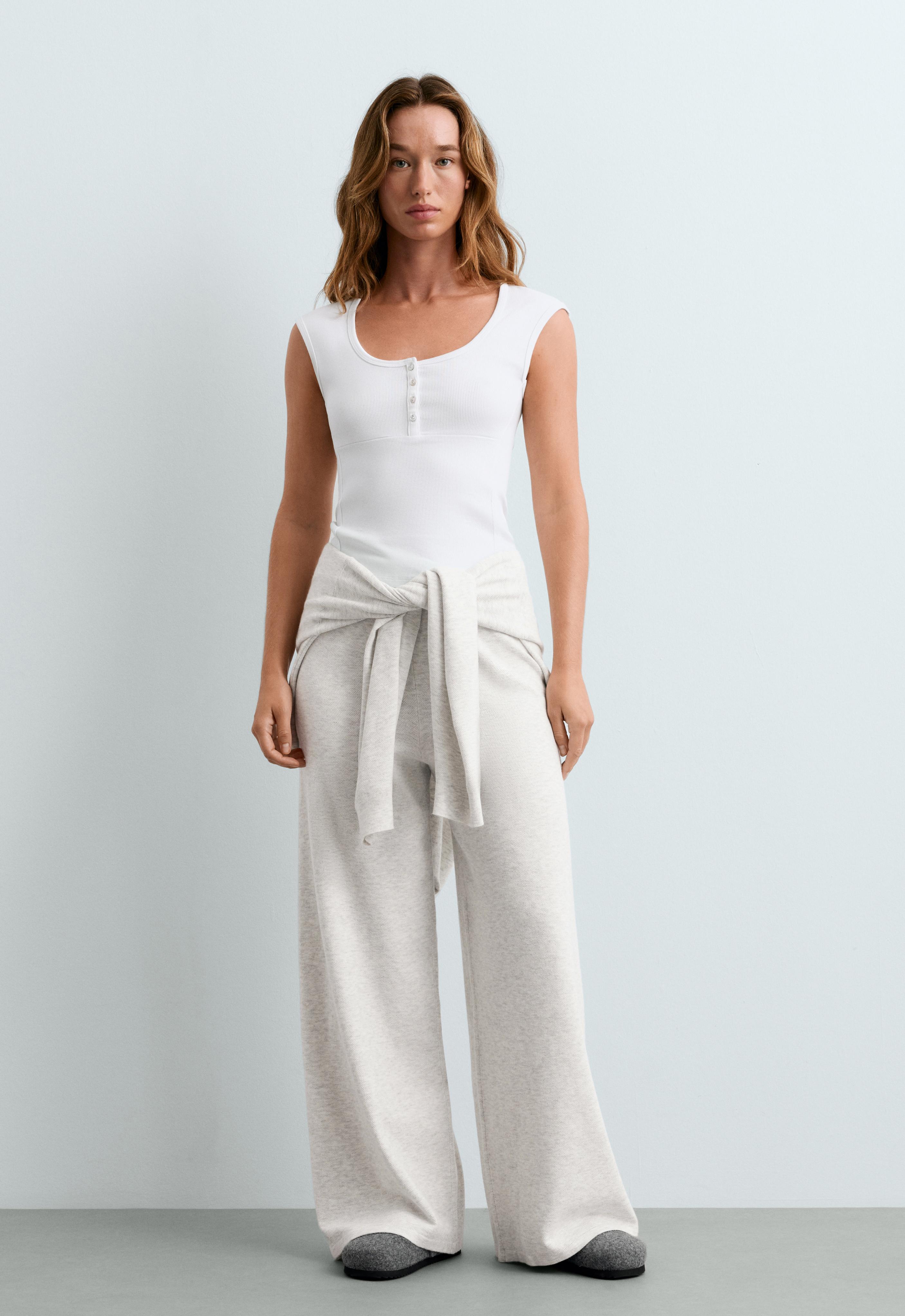Sleeveless rib T-shirt with cotton and modal buttons