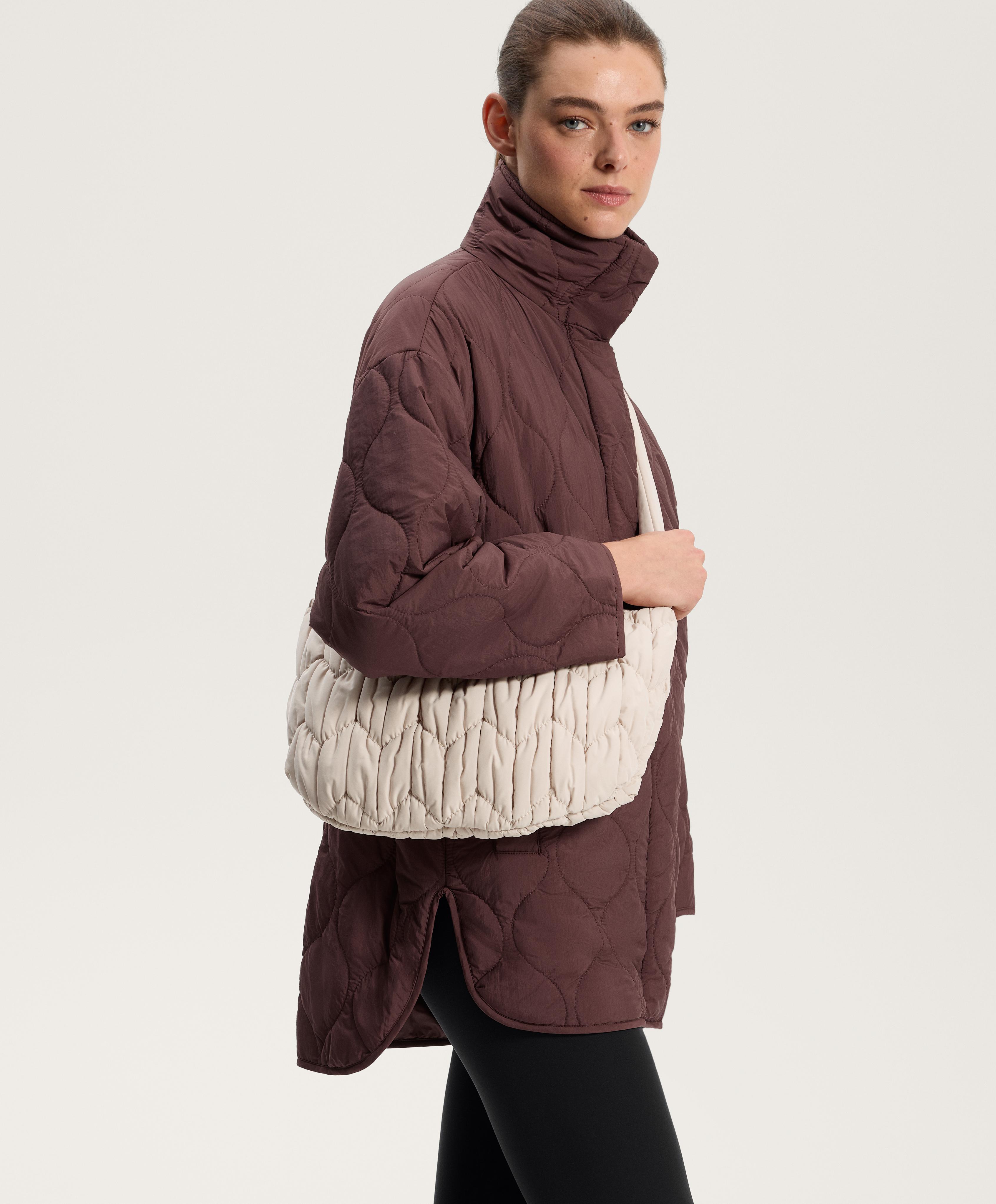 Lightweight, water-repellent FELLEX® AEROGEL padded oversize