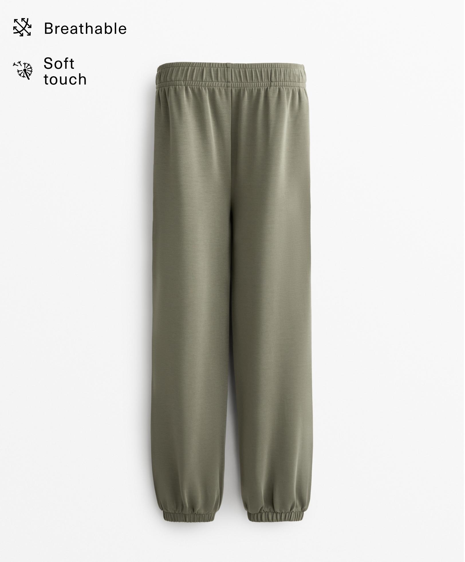 Pantalón jogger con modal tacto suave