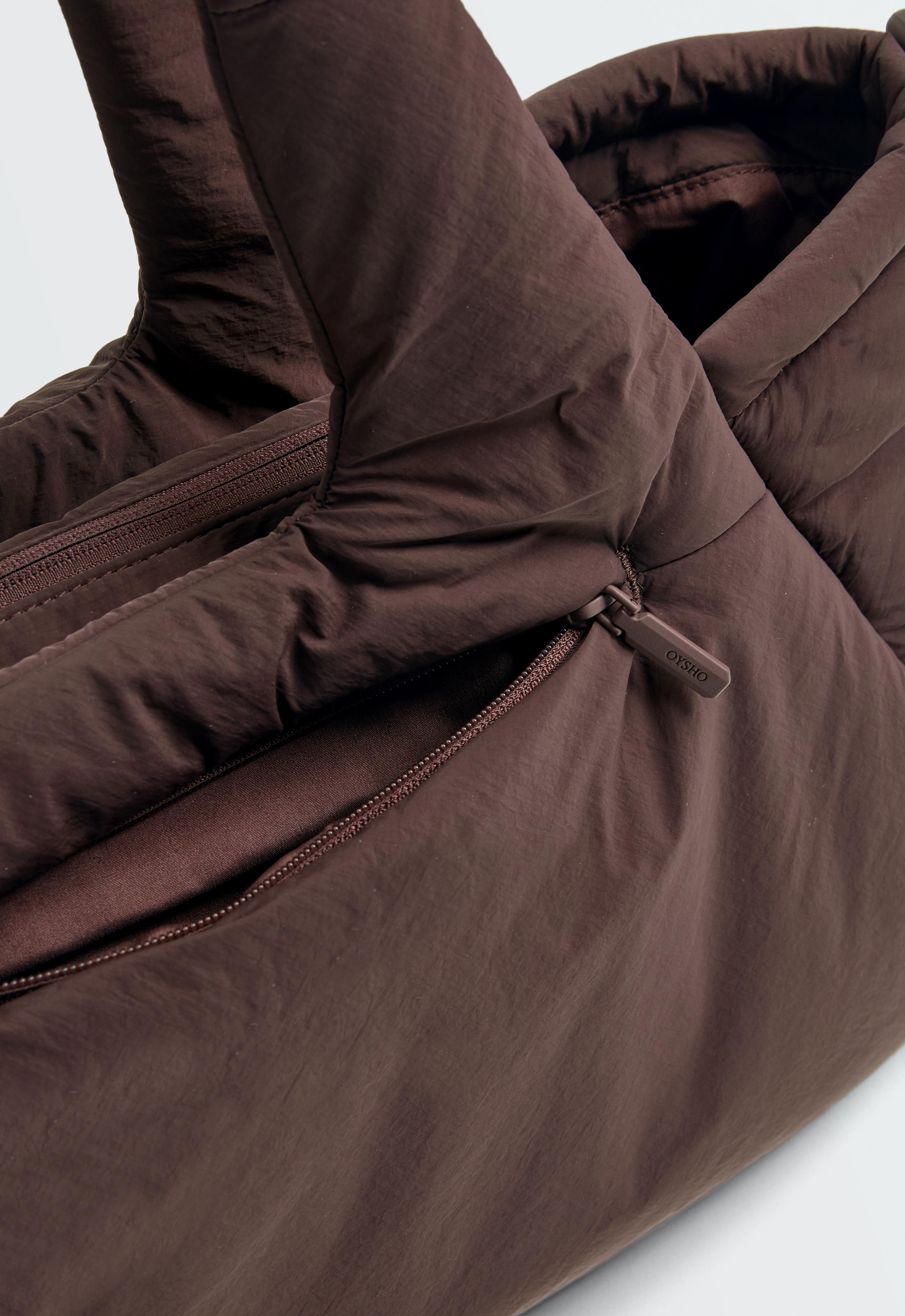 Padded sports bag — BROWN