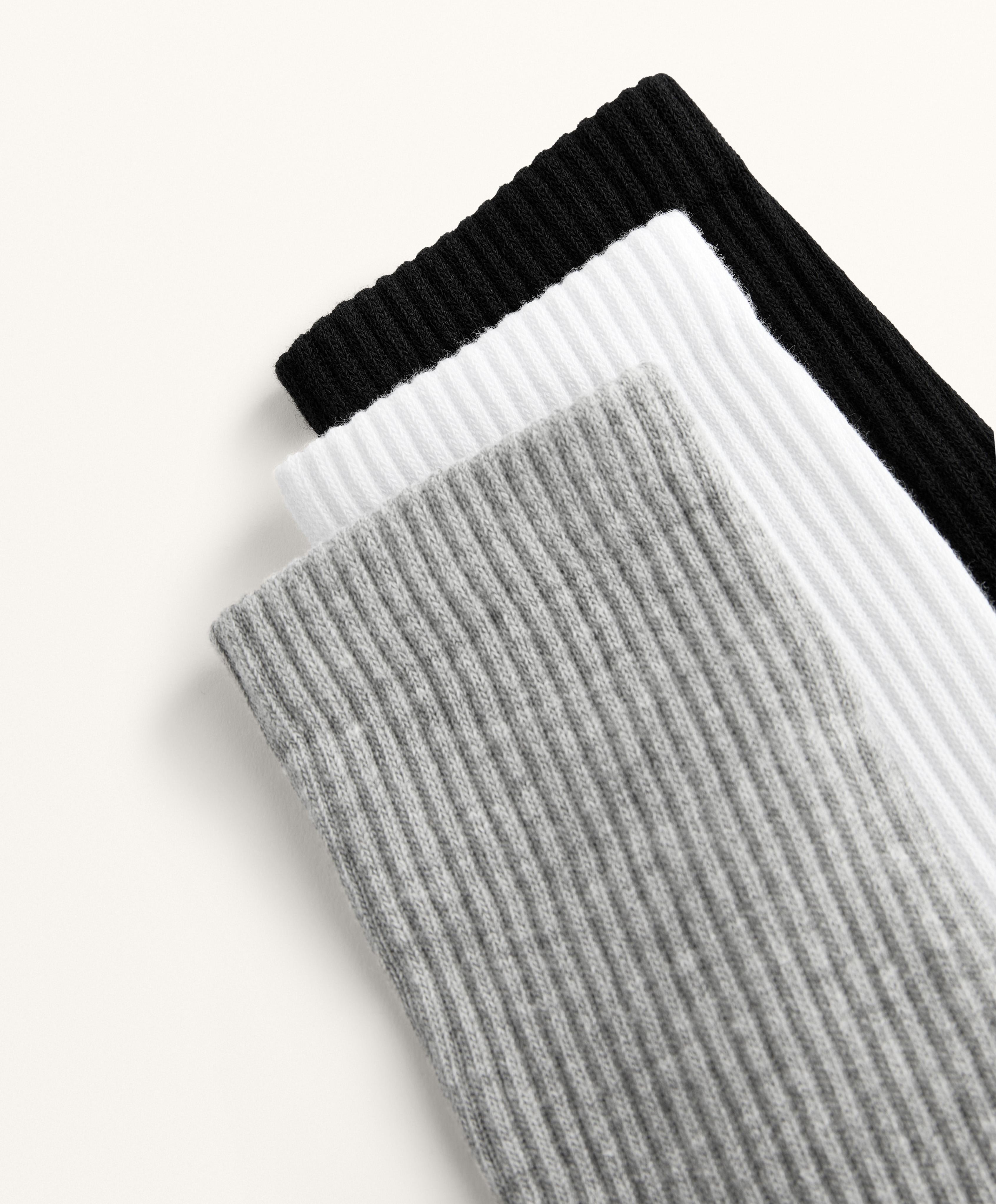 3 pairs of cotton blend classic sports socks